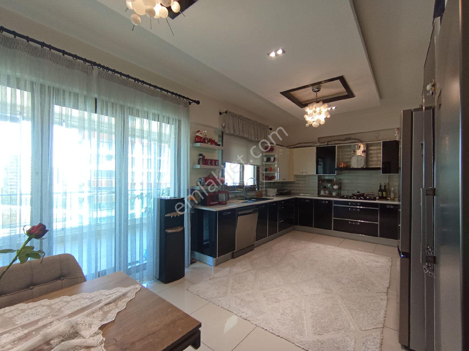 Tekel Winstown Avm Civarı (eşyasız) Giyinme Odalı Havuzlu Ara Kat Villa Konforunda Kiralık Daire - Görsel 12