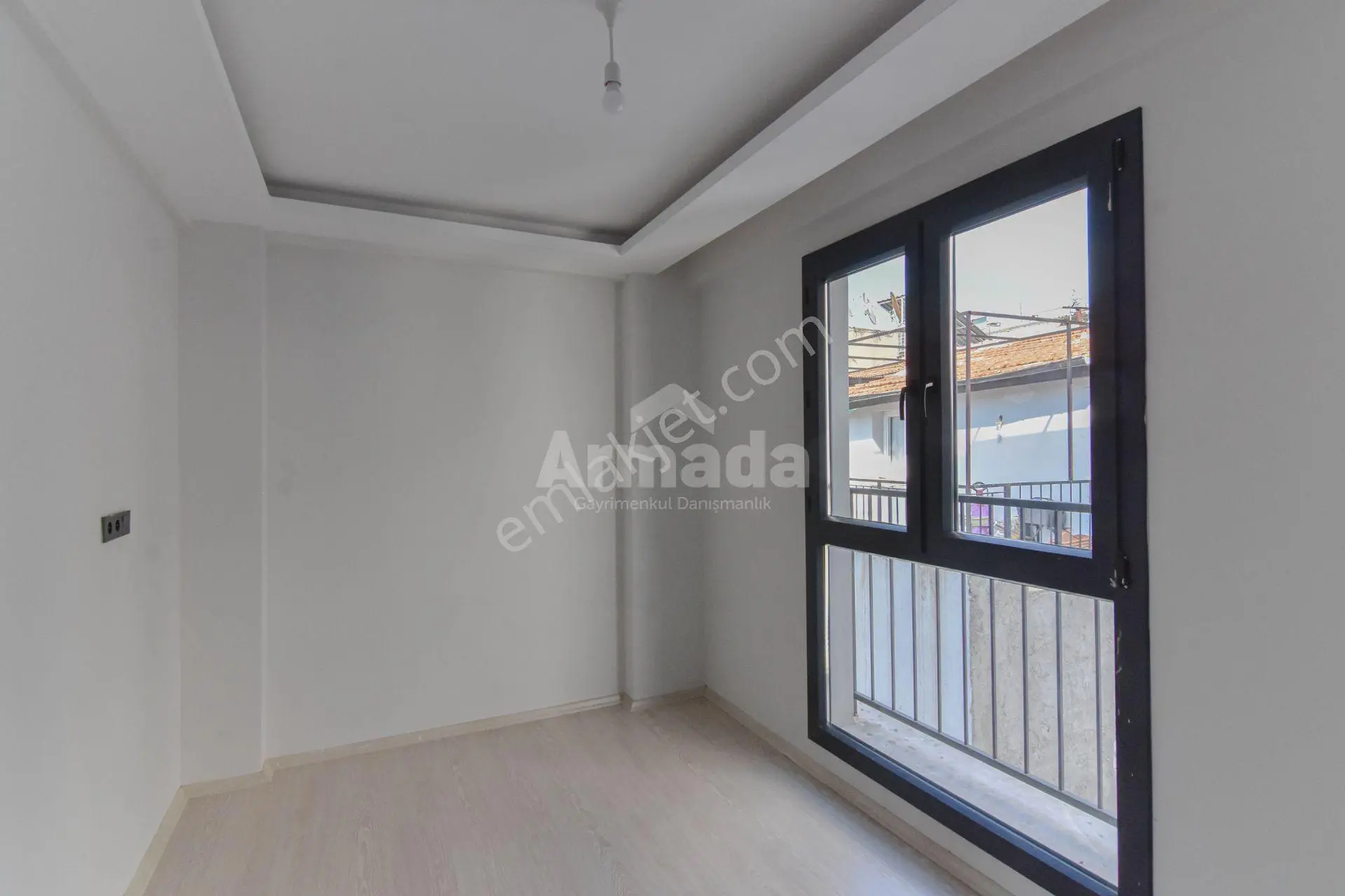 Kuşadası Şehir Merkezinde Satılık 1+1 Sıfır Daire - Görsel 4