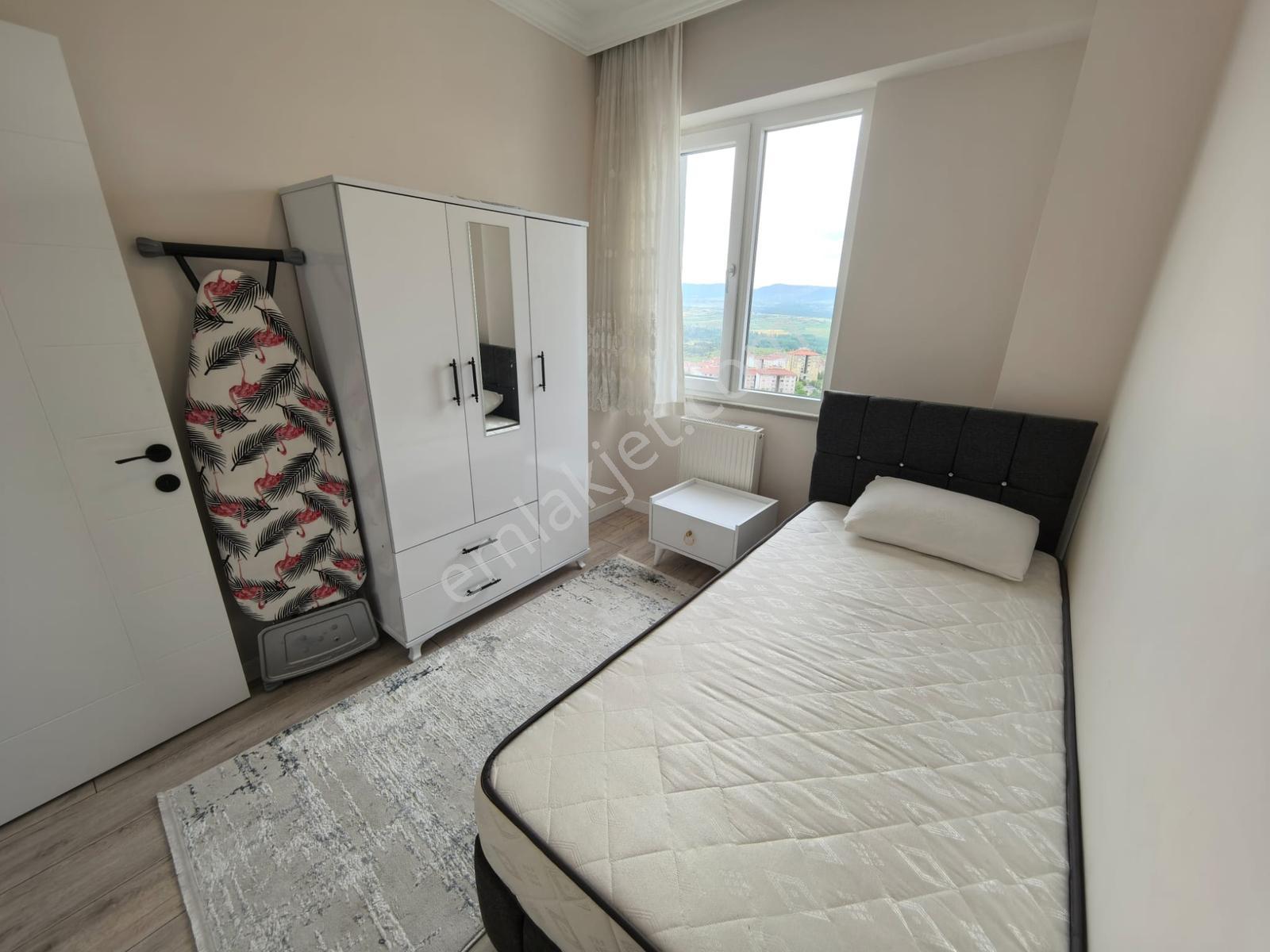 Kuzeykent'te Merkezi Konumda| Eşyalı 2+1 | Manzaralı | Otoparklı - Görsel 10