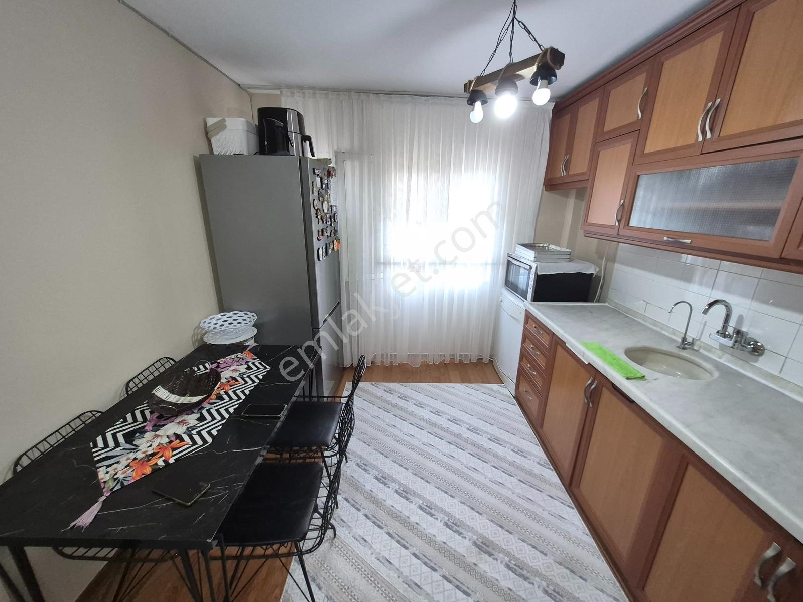 Karşıyaka Elit Sitesinde Kiralık 2+1 90m2 Daire Kanıt Emlaktan - Görsel 15