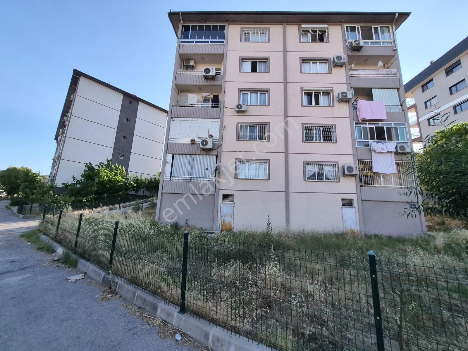 Karşıyaka Elit Sitesinde Kiralık 2+1 90m2 Daire Kanıt Emlaktan - Görsel 29