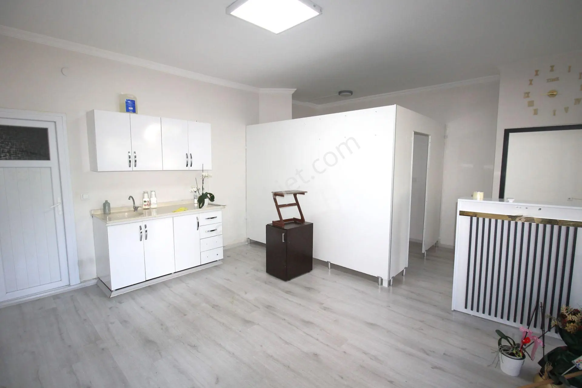 Retro’dan Forum Avm Yakını Kiralık 60 M² İş Yeri - Görsel 5