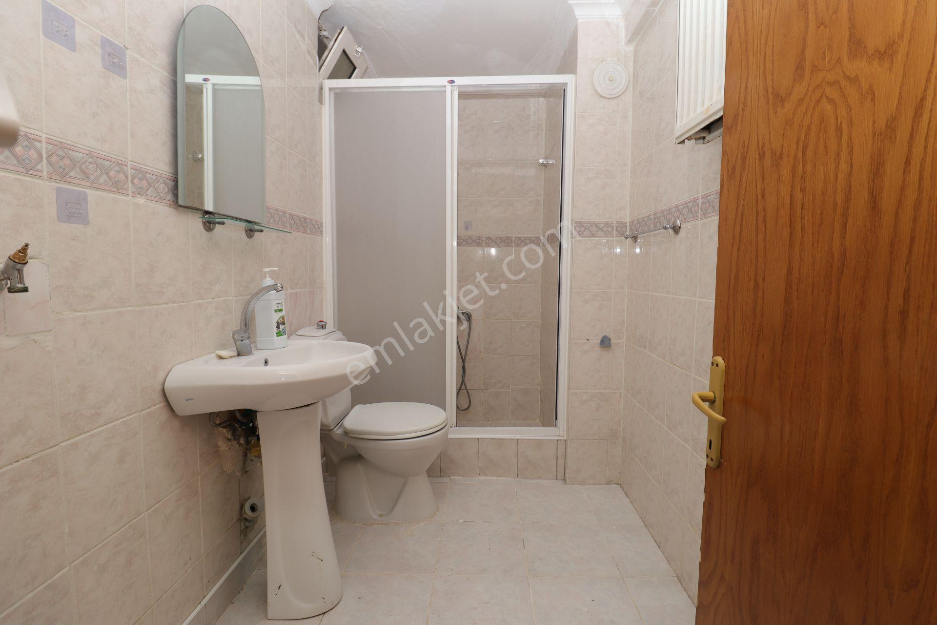 Akif'ten Ayyıldız'da Ahi Mesut Bulvar Üzeri Site'de 3+1 Kiralık Daire - Görsel 22
