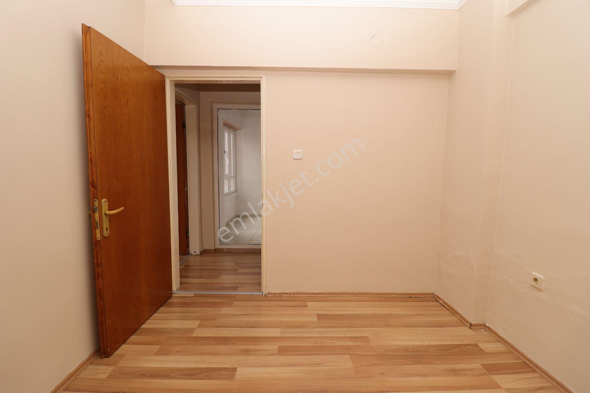 Akif'ten Ayyıldız'da Ahi Mesut Bulvar Üzeri Site'de 3+1 Kiralık Daire - Görsel 21