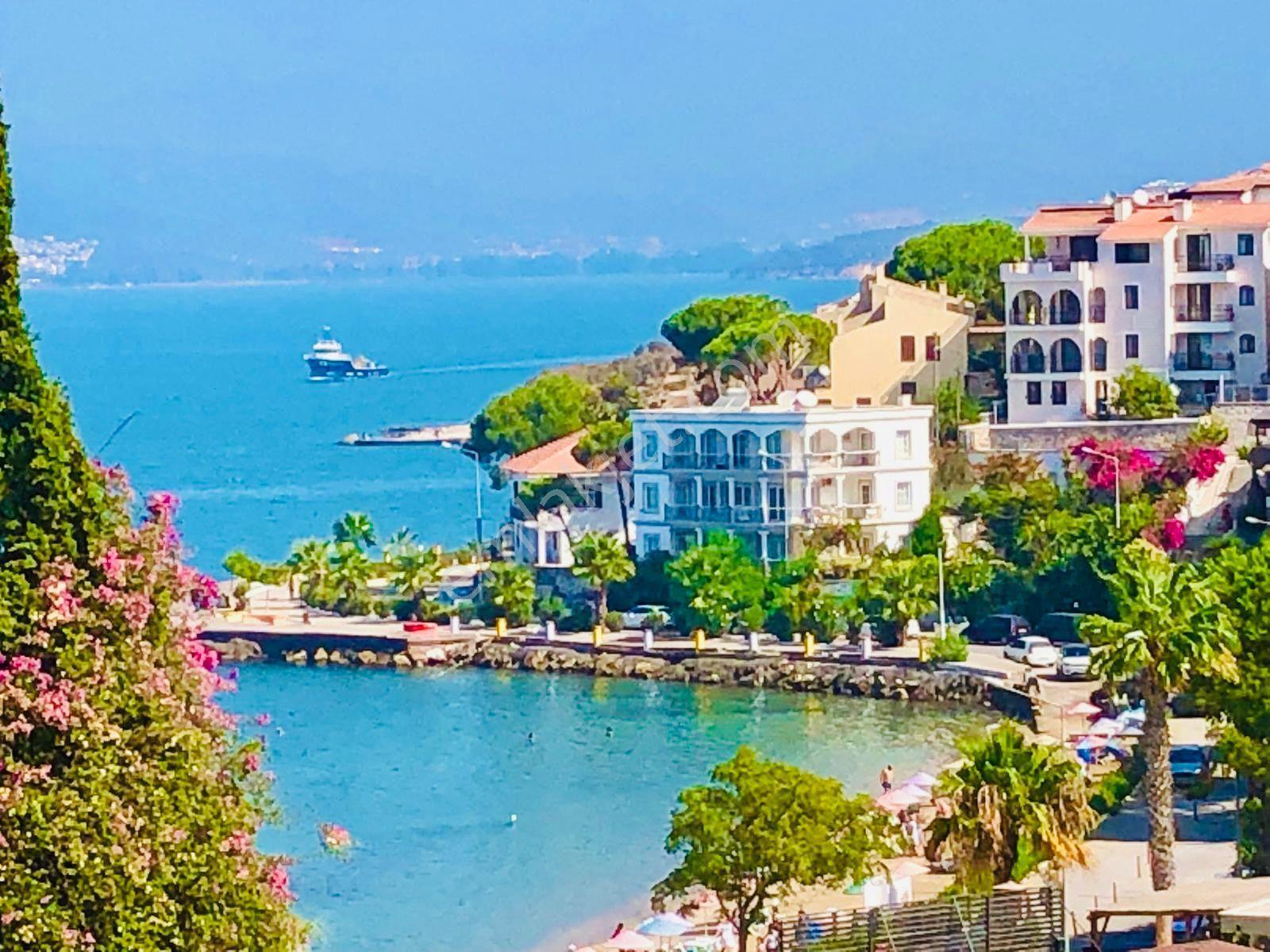 Güllük Merkezi Konumda Deniz Manzaralı Satılık Dubleks - Görsel 7