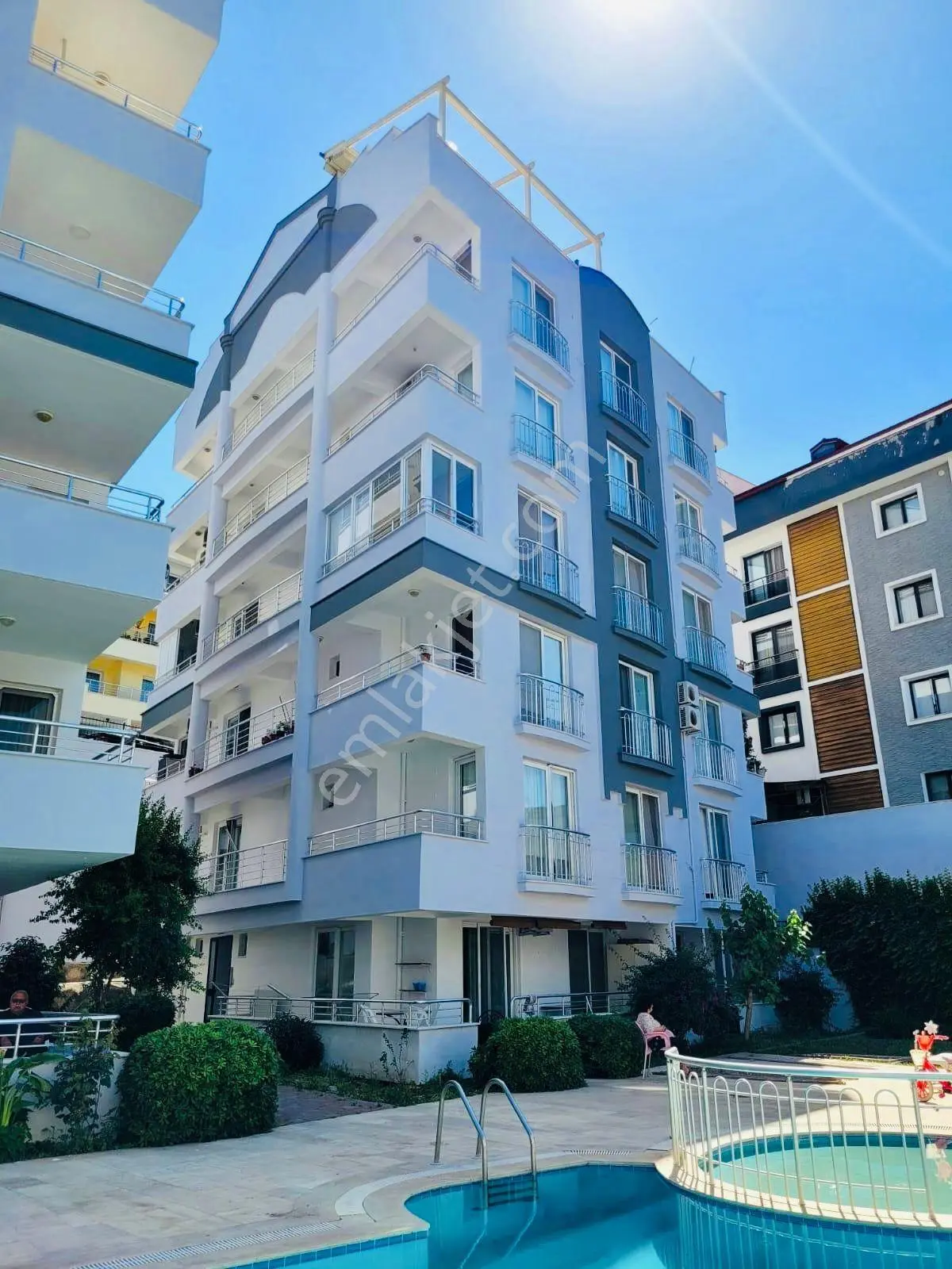 Güllük Merkezi Konumda Deniz Manzaralı Satılık Dubleks - Görsel 8