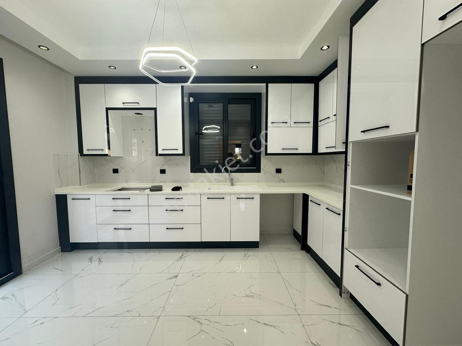 Didim Efeler’de Ayrı Mutfak 3+1 Villa🏠 - Görsel 17