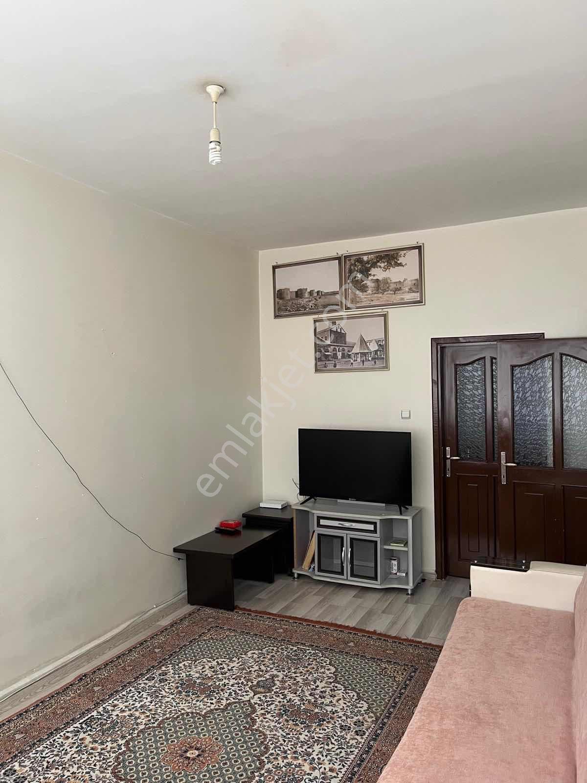 Eski Galeriya Arkasında Kiralık Eşyalı Daire - Görsel 2