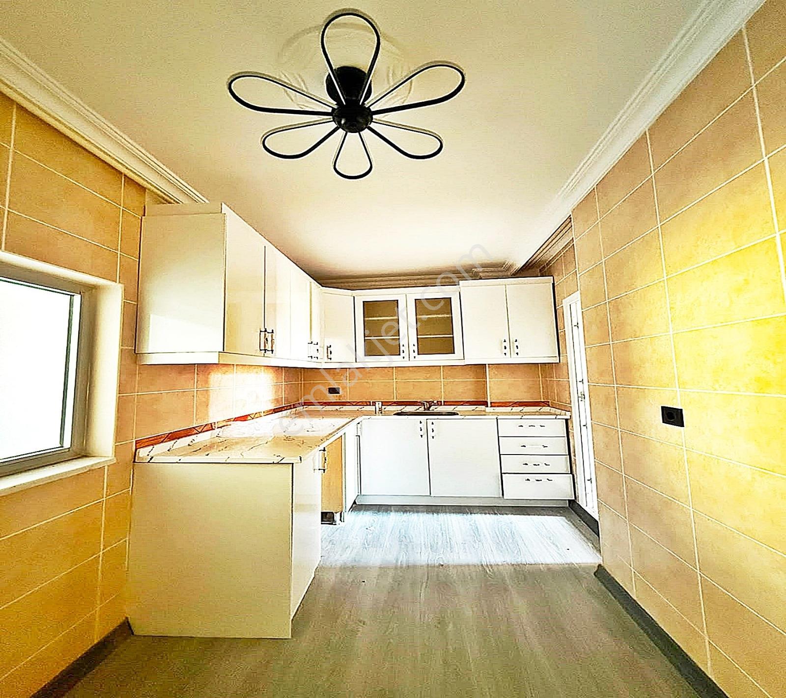 Esenyurt Kıraç Osmangazi Mah. Papatya Caddesinde 2.kat 3.050.000 - Görsel 9