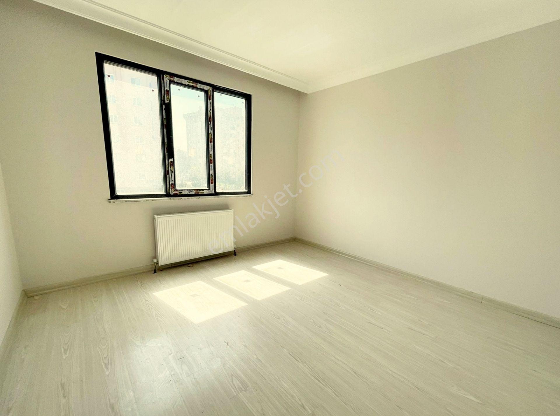 Mertcan'dan Havuzlu Güvenlikli Lüks Sitede Ara Kat 2+1 Daire - Görsel 7