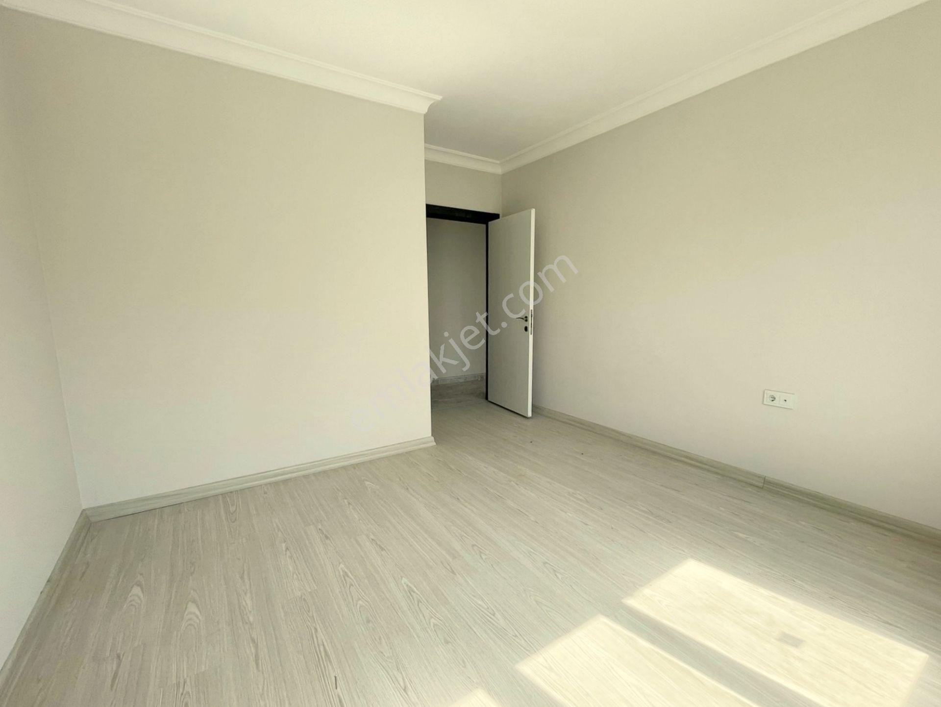 Mertcan'dan Havuzlu Güvenlikli Lüks Sitede Ara Kat 2+1 Daire - Görsel 8