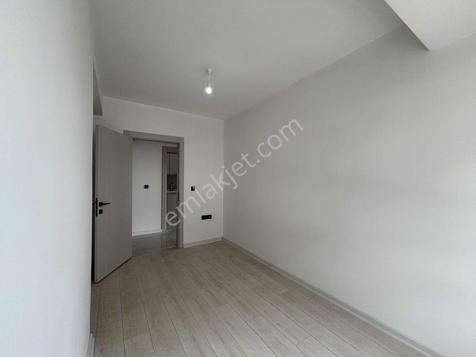 Şehir Hastanesi Tranvay Durağı Yanı Sıfır 2+1 Kiralık Daire - Görsel 5
