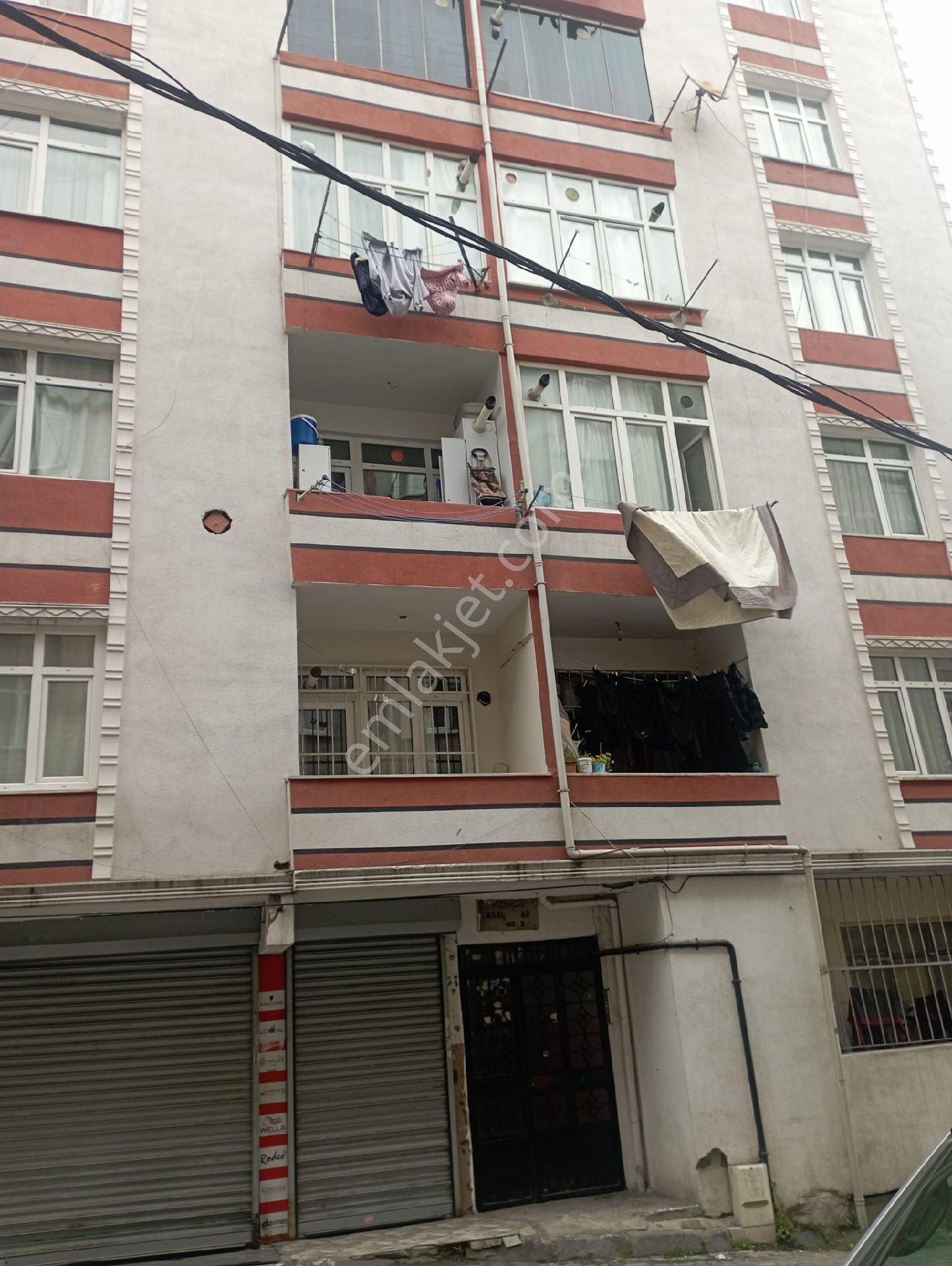 Sahibinden Medipol Mega Hastanesi Sokağında Metroya Yakın 1+1 Kiralık