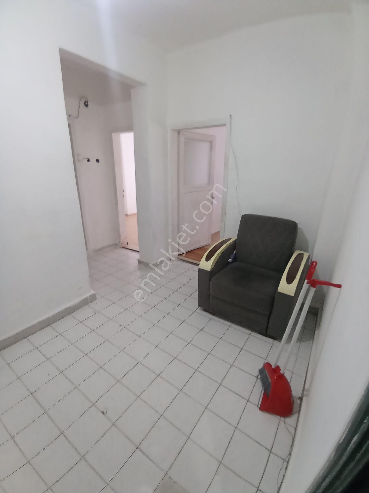 Sahibinden Medipol Mega Hastanesi Sokağında Metroya Yakın 1+1 Kiralık - Görsel 3