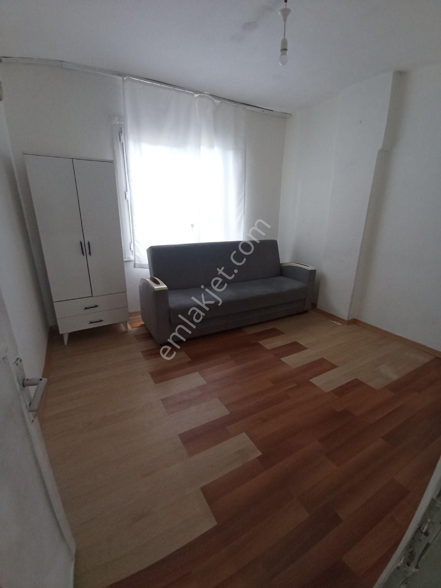 Sahibinden Medipol Mega Hastanesi Sokağında Metroya Yakın 1+1 Kiralık - Görsel 4