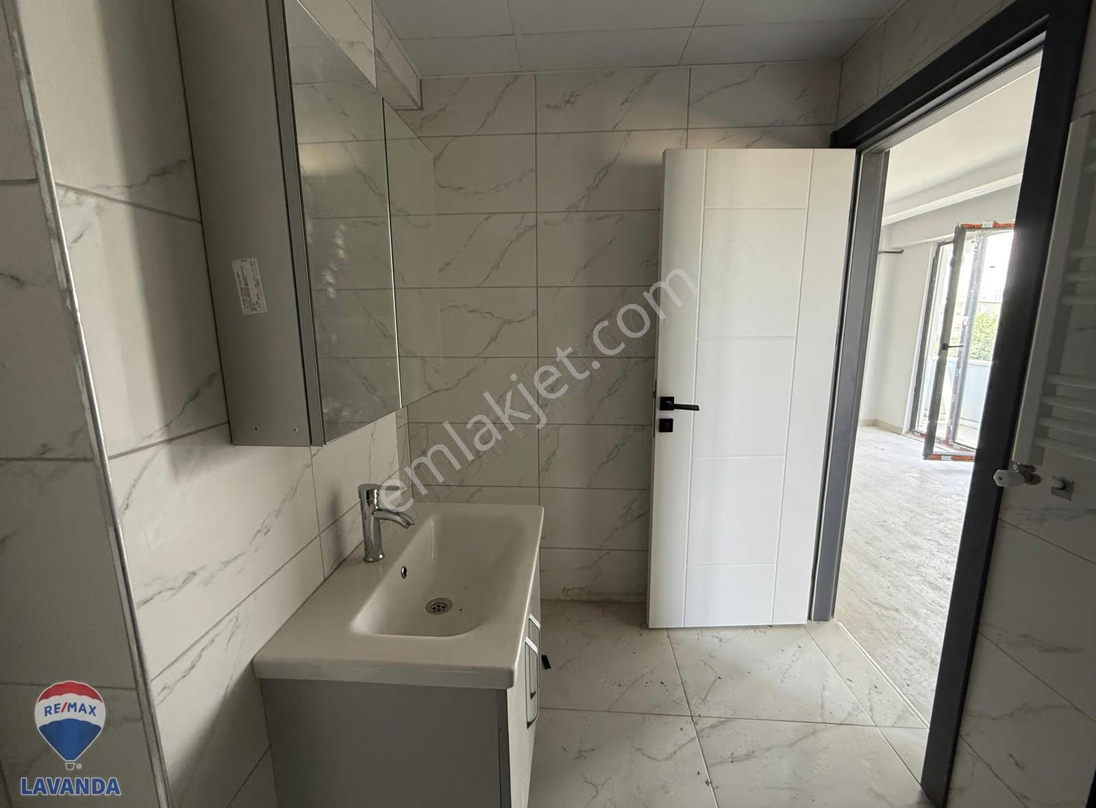 Remax Lavanda'dan Havuzlarda Acil Satılık Sıfır 1+1 Daire - Görsel 8