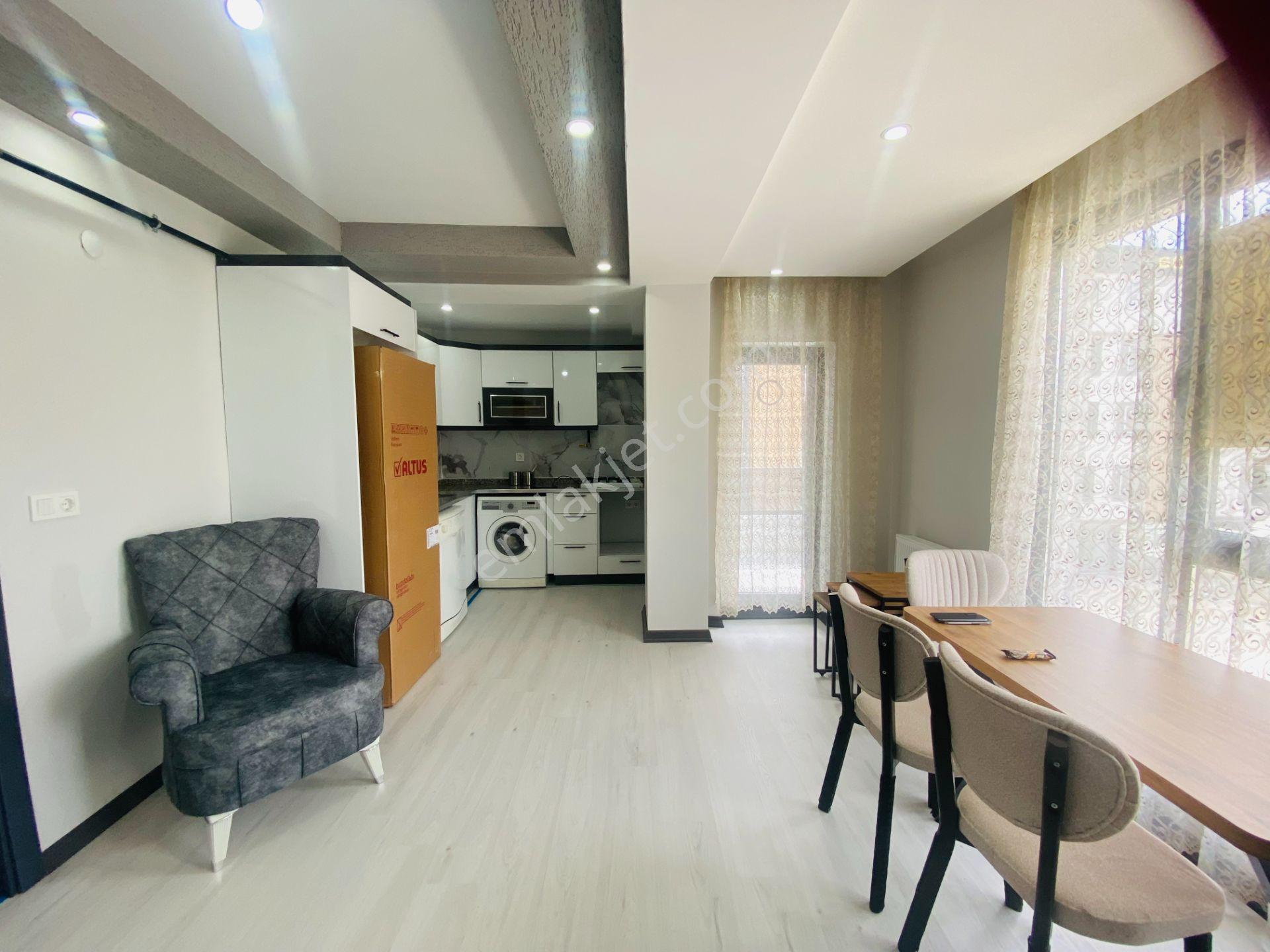 Güven'den Hastane Bölgesinde Full Eşyalı Ön Cephe Kiralık 1+1 Ev
