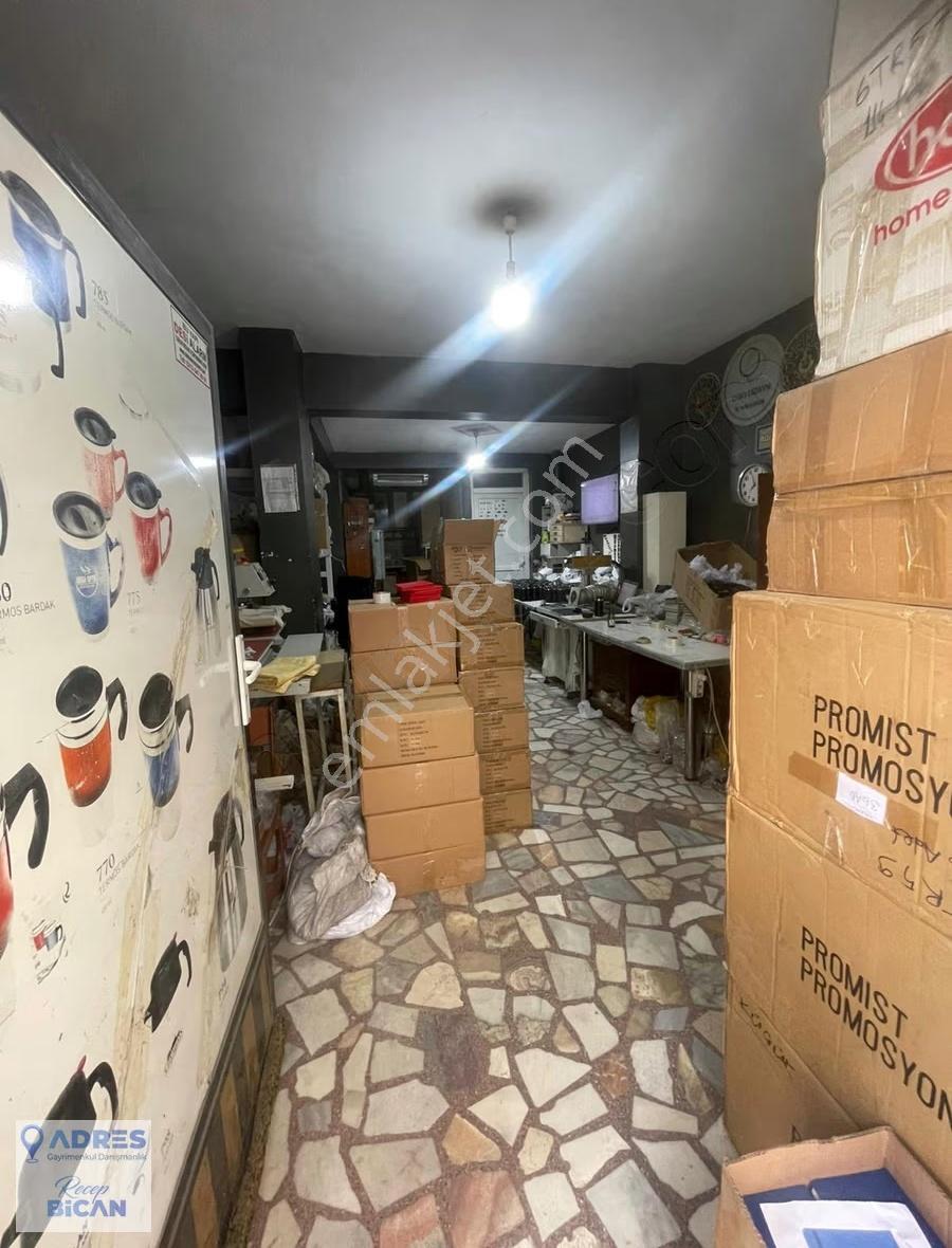Mahmutbey'de Satılık 200 M² Yatırım Potansiyeli Yüksek Dükkan - Görsel 2