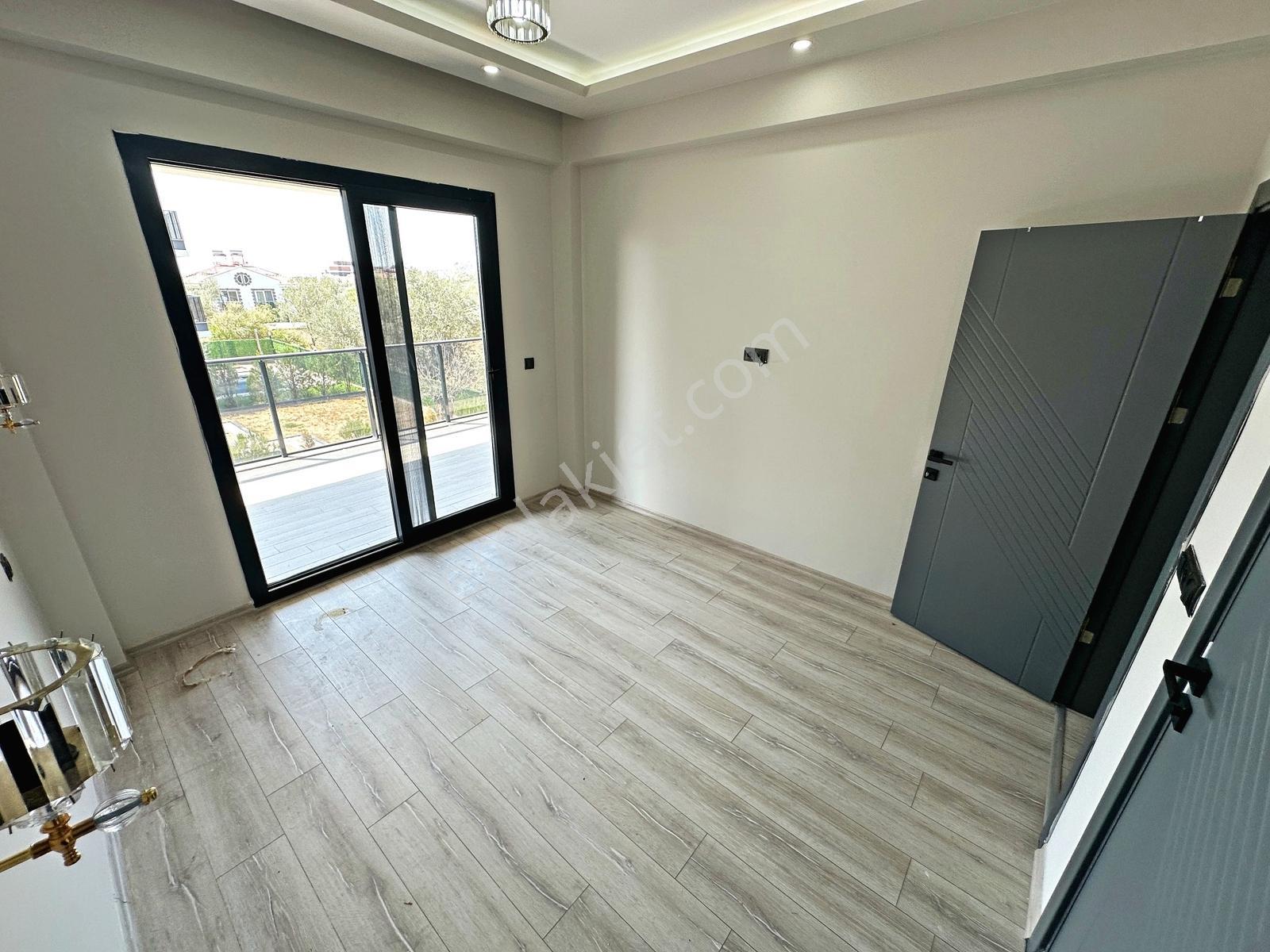 Yetkili Ayanoğlundan Gürede 5+1 Müstakil Havuzlu Kiralık Villa - Görsel 8