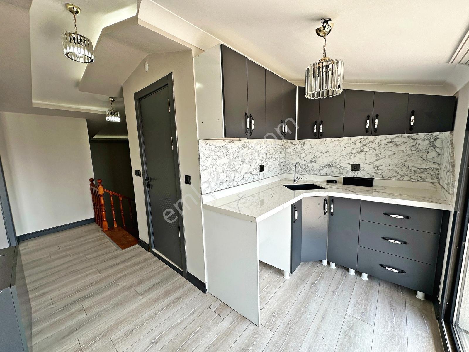 Yetkili Ayanoğlundan Gürede 5+1 Müstakil Havuzlu Kiralık Villa - Görsel 5