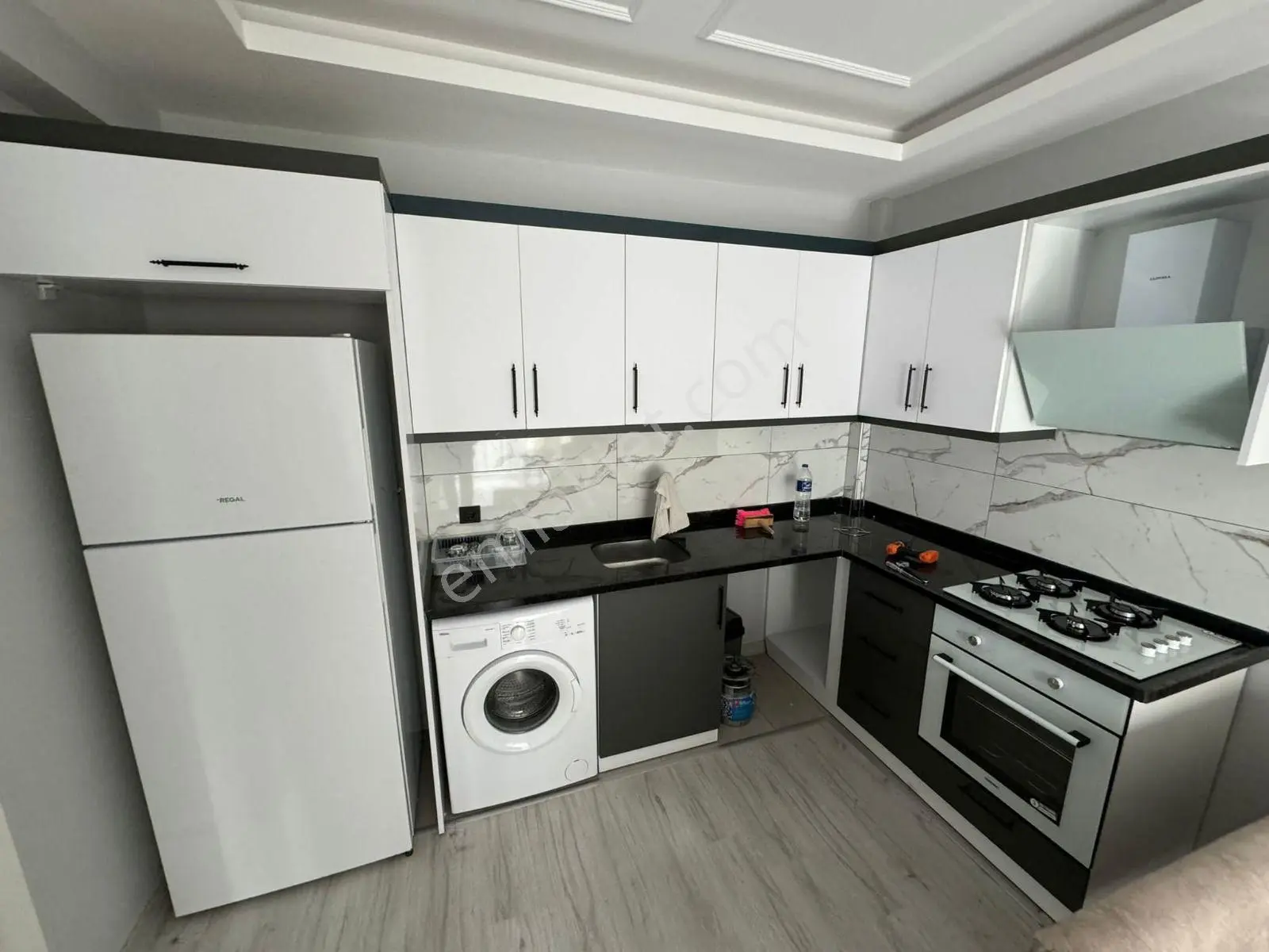 Bm"den Mezitli Kuyuluk Civ.havuzlu Sitede 1+1 Full Eşyalı Daire - Görsel 2