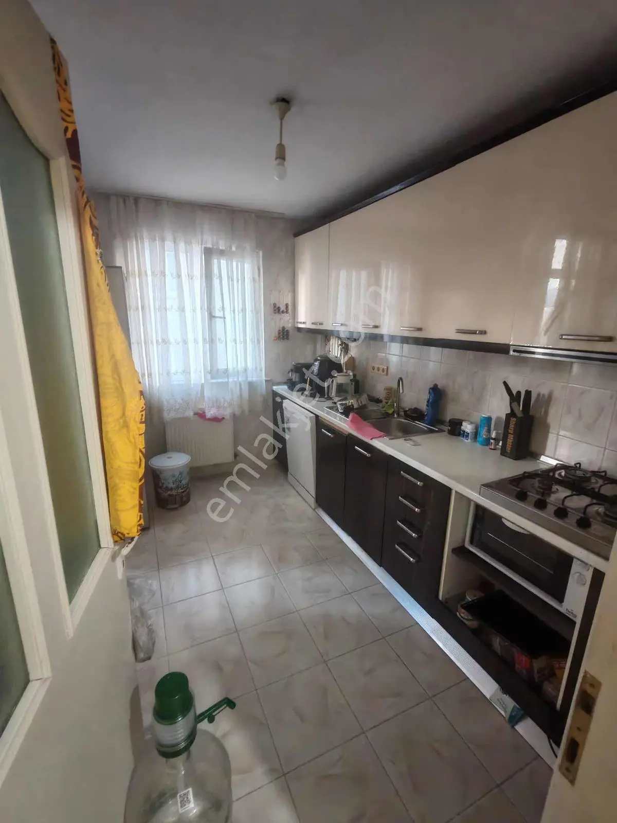 Ümraniye Esenlikevler Sit.arakat 3+1 Kiralık Daire