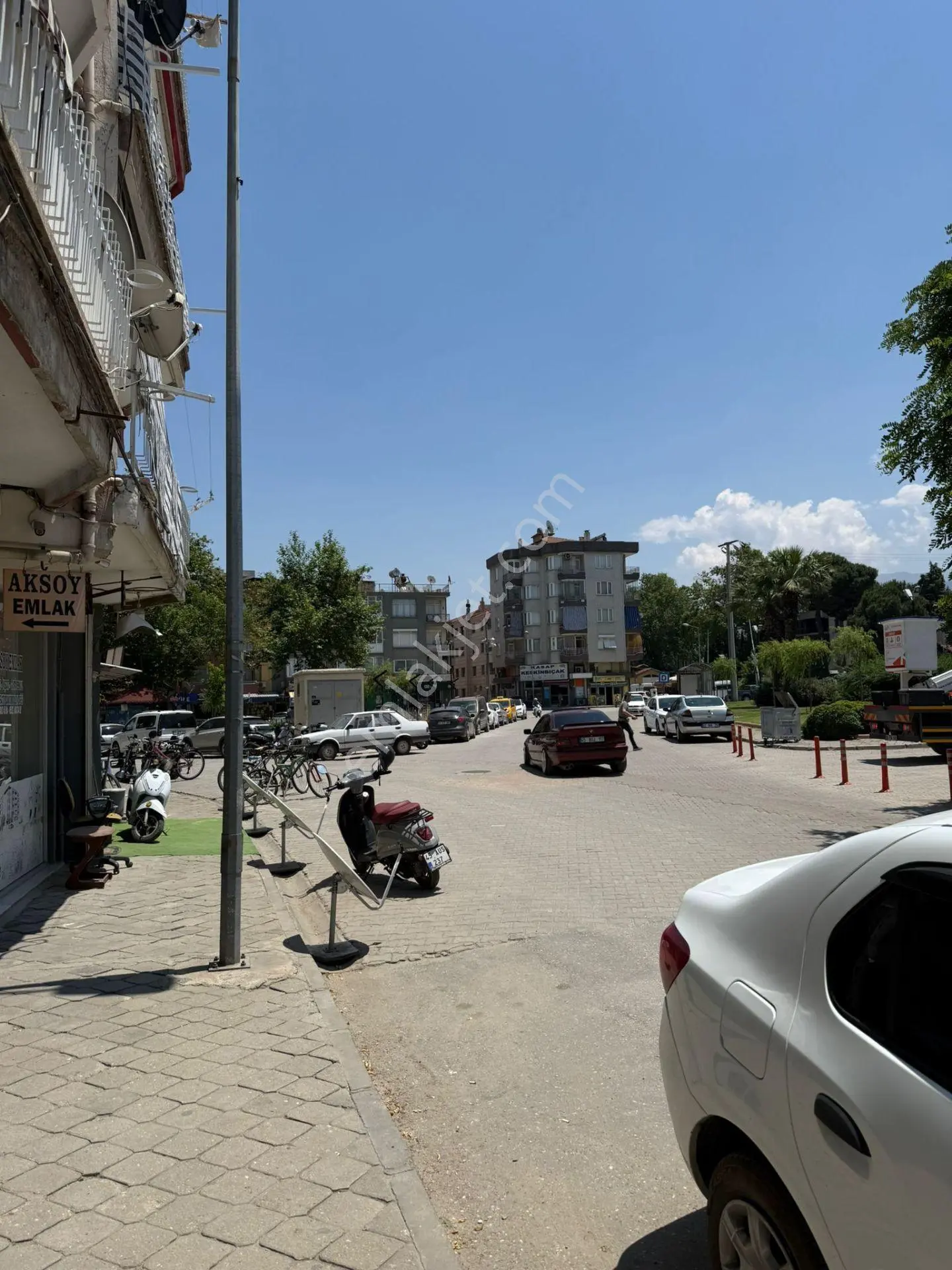 Salihli Erdem Emlaktan İstasyon Mevki Cadde Üzeri Satılık Dükkan - Görsel 5