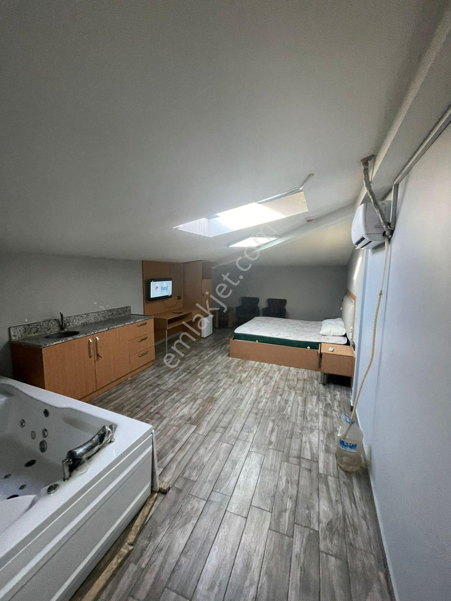 Metro Yanı Kiralık Eşyalı Ve Tüm Faturalar Dahil 1+0 Stüdyo Daire - Görsel 6