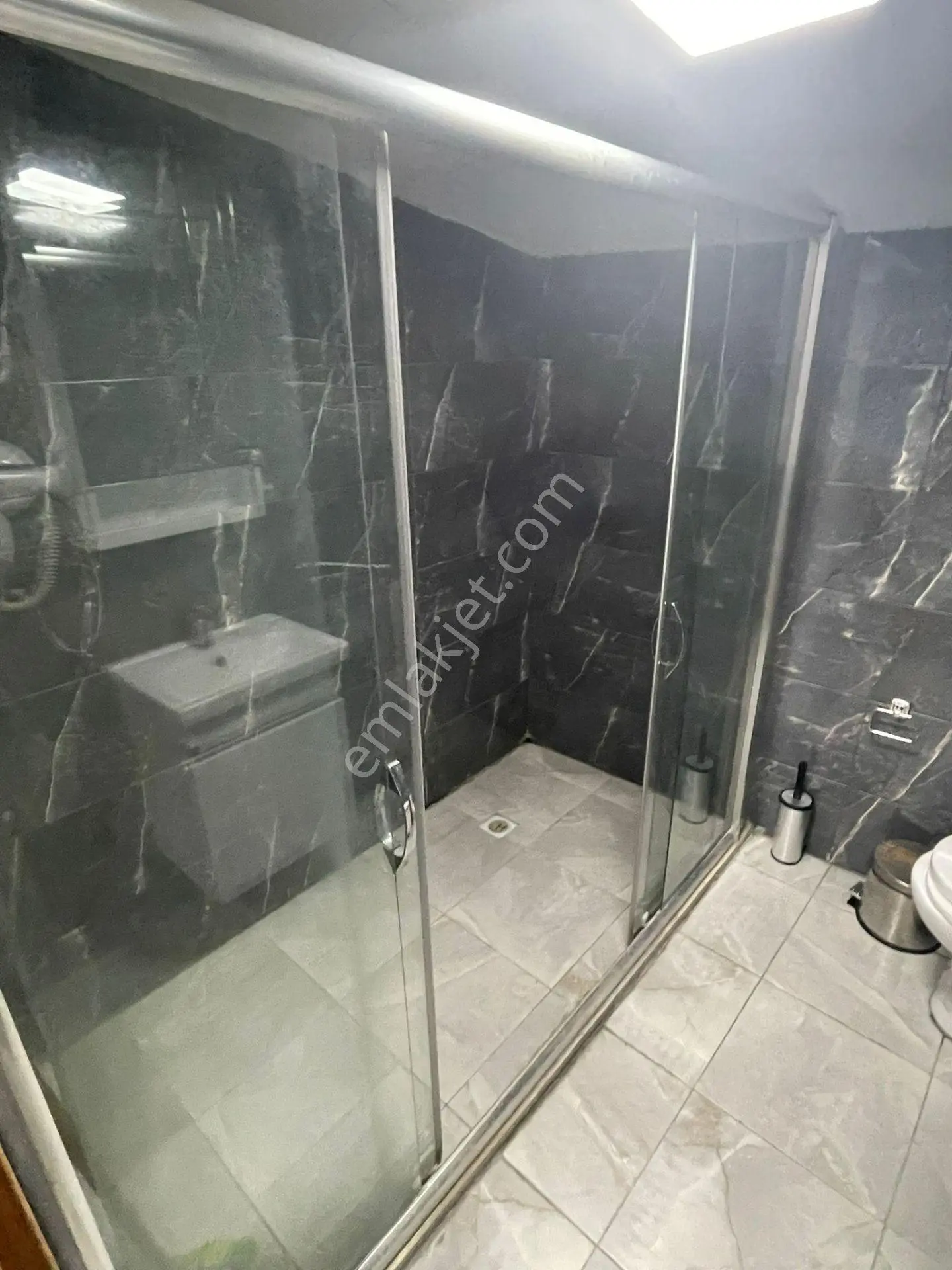 Metro Yanı Kiralık Eşyalı Ve Tüm Faturalar Dahil 1+0 Stüdyo Daire - Görsel 5