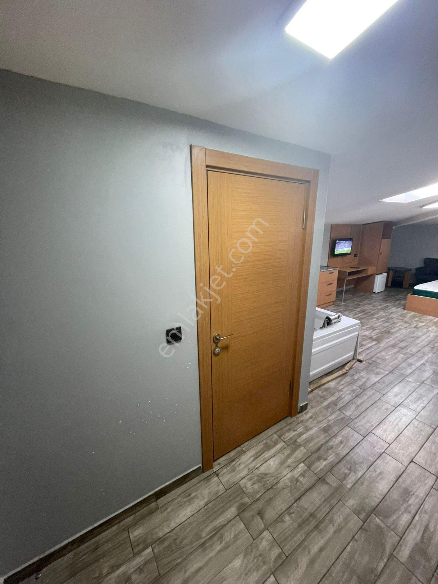 Metro Yanı Kiralık Eşyalı Ve Tüm Faturalar Dahil 1+0 Stüdyo Daire