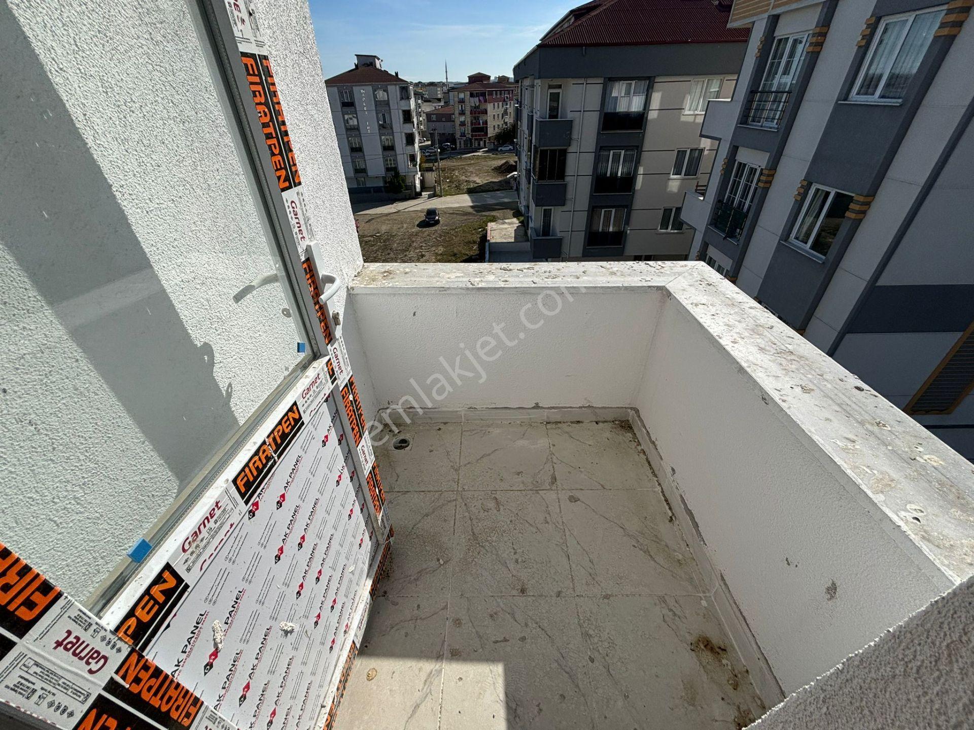 **eryıldız Gayrimenkul'den Bağlık Mah.okullar Bölgesinde Lüx 2+1 - Görsel 5