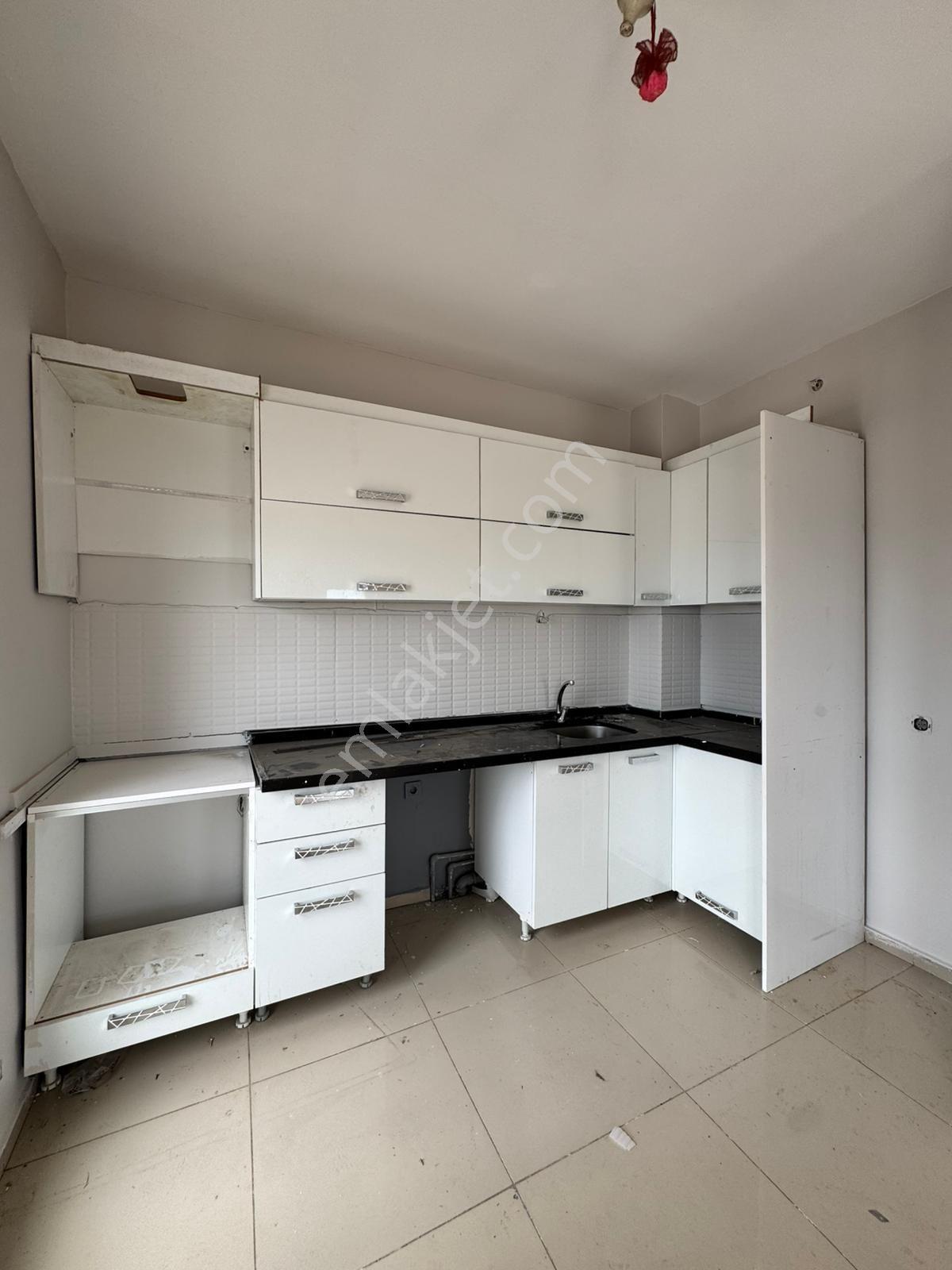 Star Towers Sitesinde Teraslı Masrafsız 2+1 Kiralık Daire!!! - Görsel 7