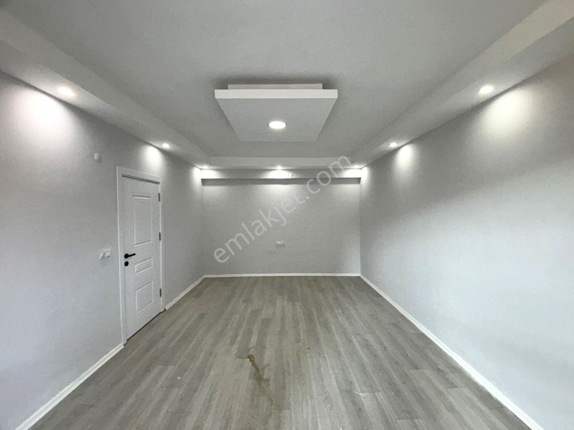 **eryıldız Gayrimenkul'den**site İçinde Kiralık Balkonlu Lüx 2+1 - Görsel 6