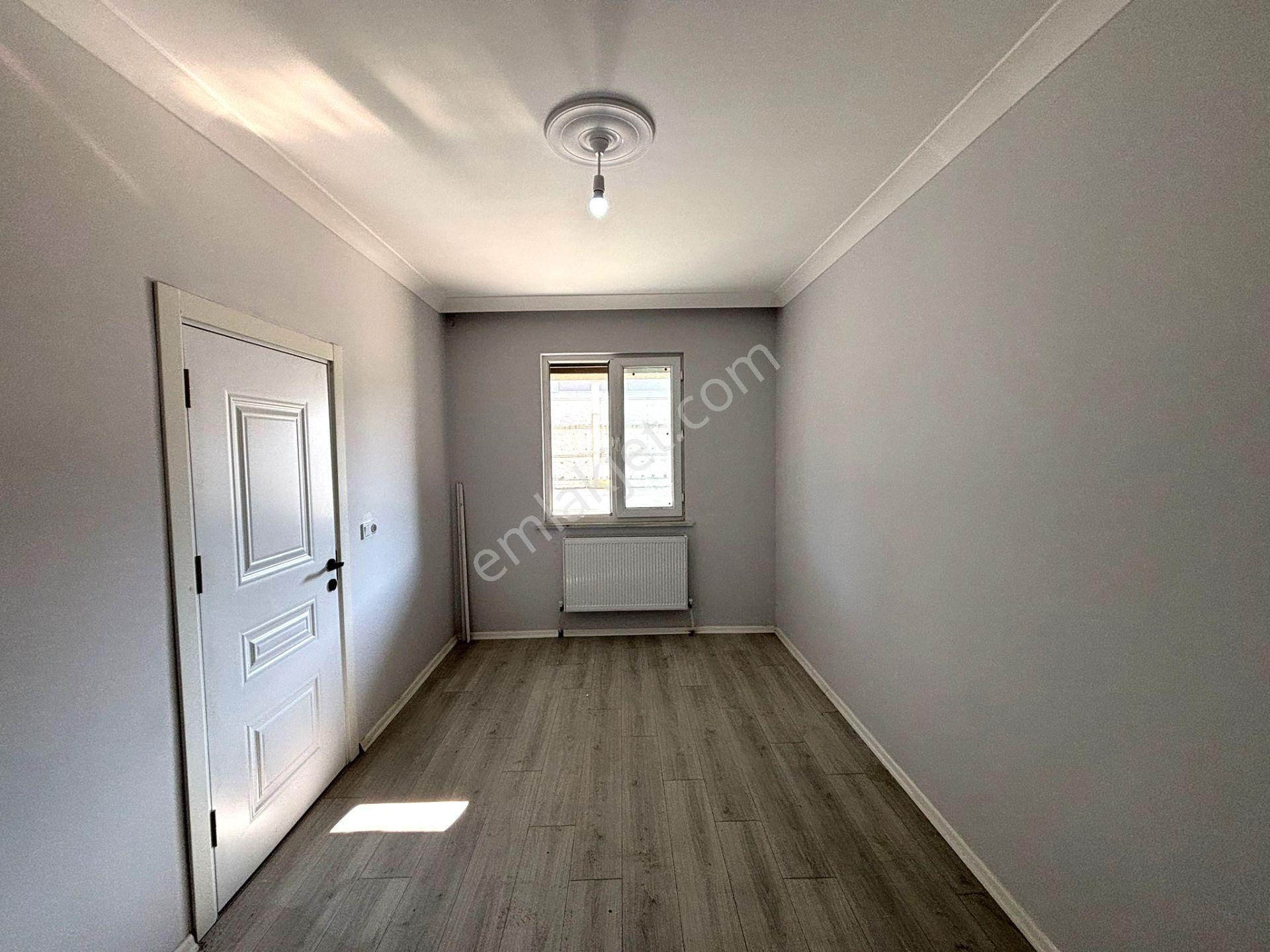 **eryıldız Gayrimenkul'den**site İçinde Kiralık Balkonlu Lüx 2+1 - Görsel 17
