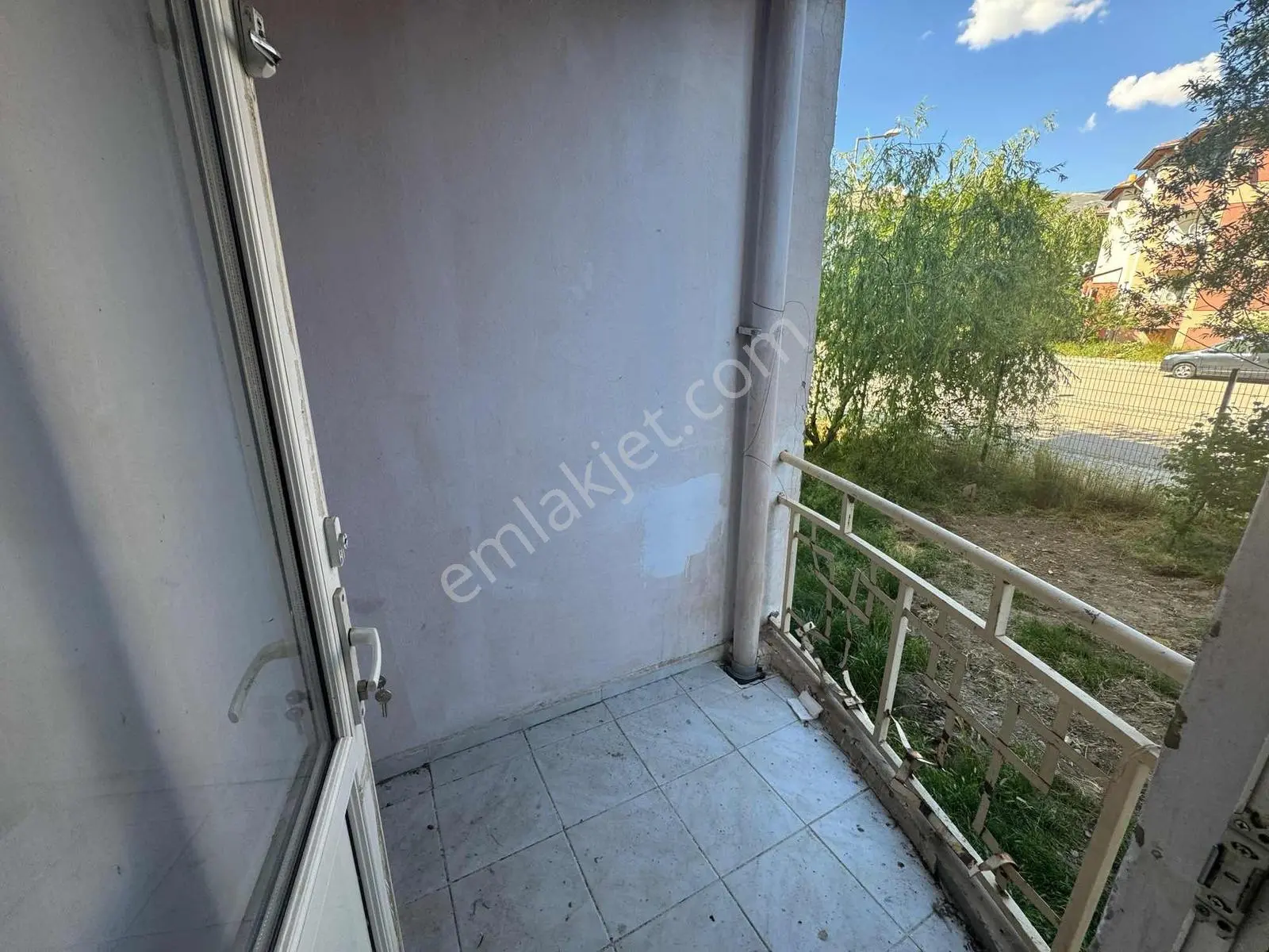 Remax Dem'den Mengüceli Tokide Satılık Borçsuz 2+1 Daire - Görsel 3