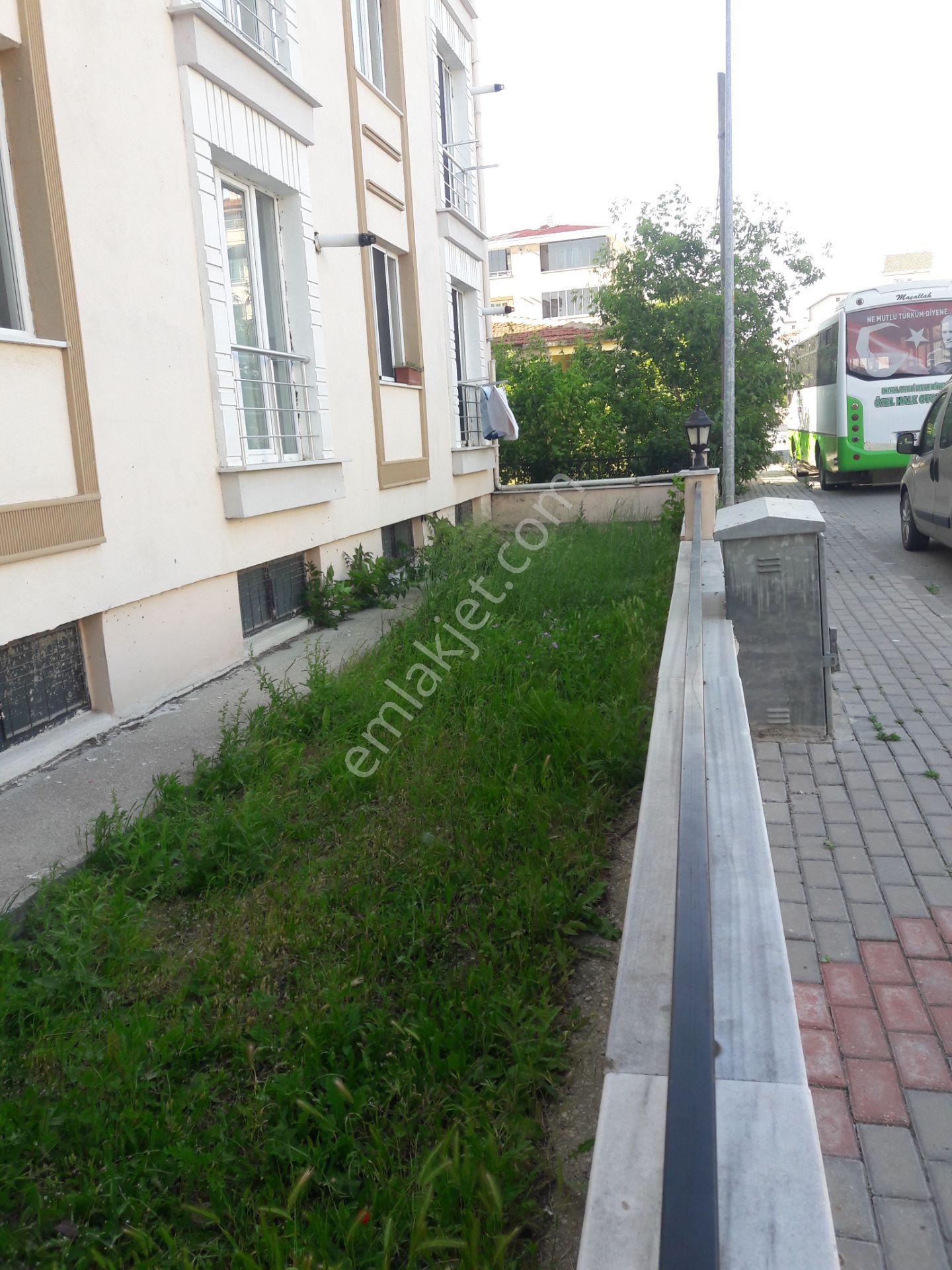 İstasyon Mahallesinde Eşyalı 1+1 Kiralık Daire - Görsel 15