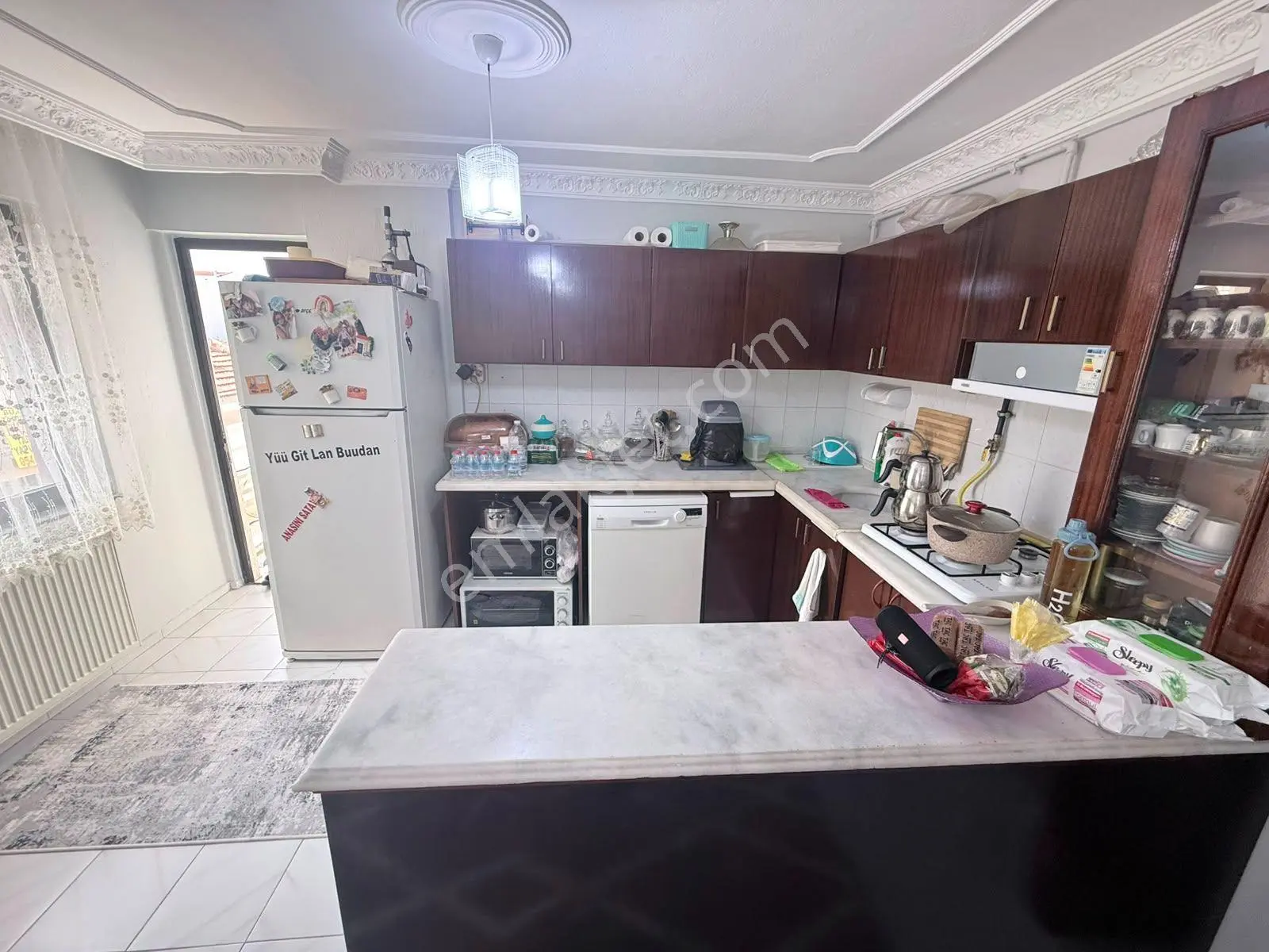 Yarhasanlar Mahallesidaire 3+1 130 M2 5 Katınının 4 Katı Açık Mutfak Özelikli Petek Kombili Balko - Görsel 4