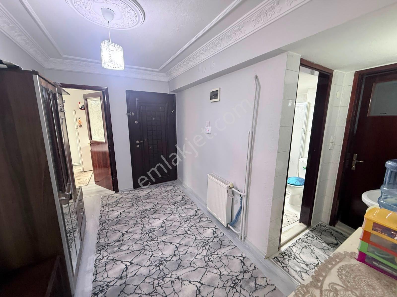 Yarhasanlar Mahallesidaire 3+1 130 M2 5 Katınının 4 Katı Açık Mutfak Özelikli Petek Kombili Balko - Görsel 16