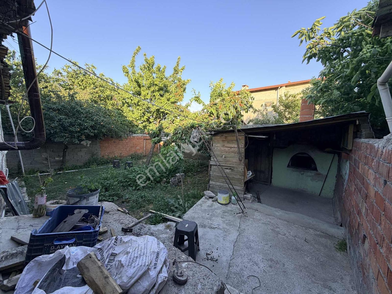 Merzifon Yunus Emre Mahallesinde En Gözde Yerinde 216 M2 Arsa - Görsel 9