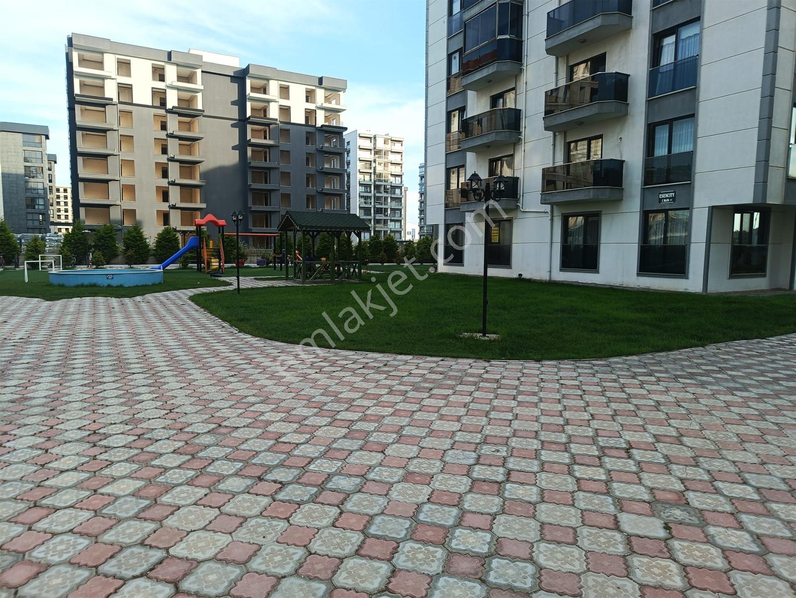 Çanakkale Esenler 2+1 Eşyalı Kiralık Arkat Daire - Görsel 24