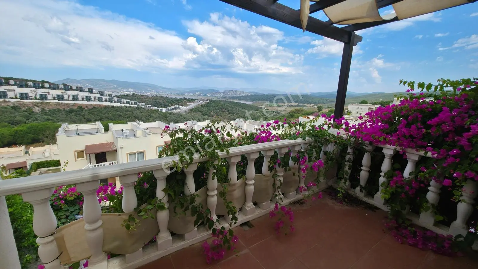 Bodrum Adabükü'nde 2+1 Göl Manzaralı Daire - Görsel 5