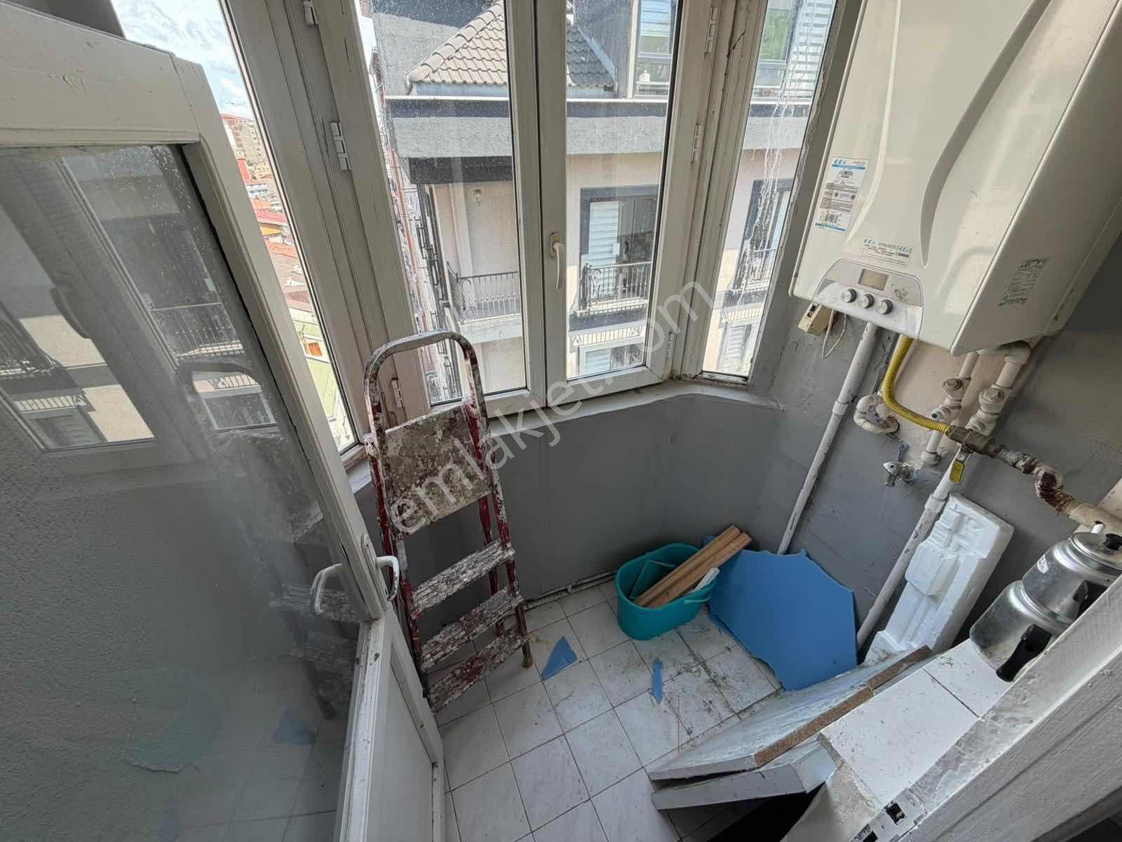 Şişli İzzetpaşada Merkezi Konumda Kiralık 2+1 Daire - Görsel 11