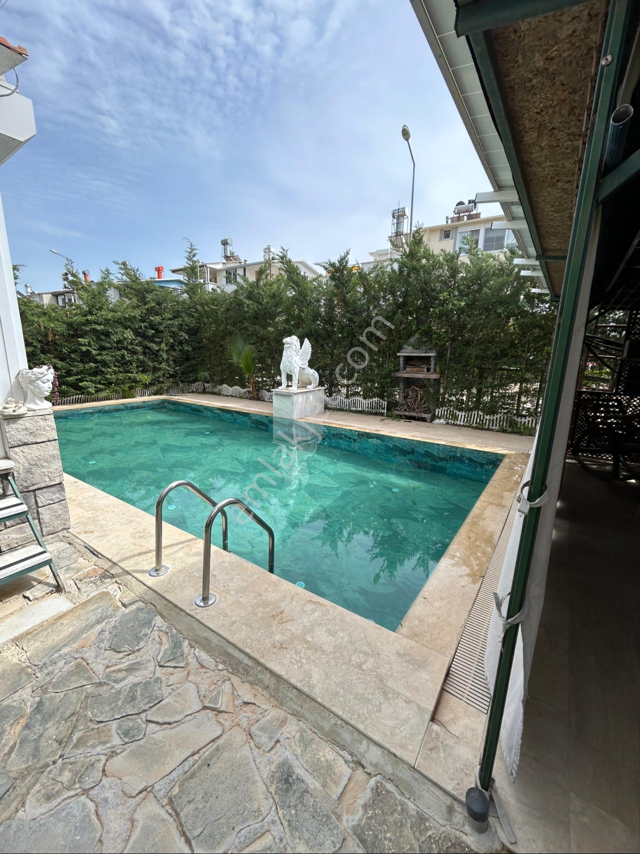 Boğazkent Satılık Lüks 4+1 Triplex - Görsel 2