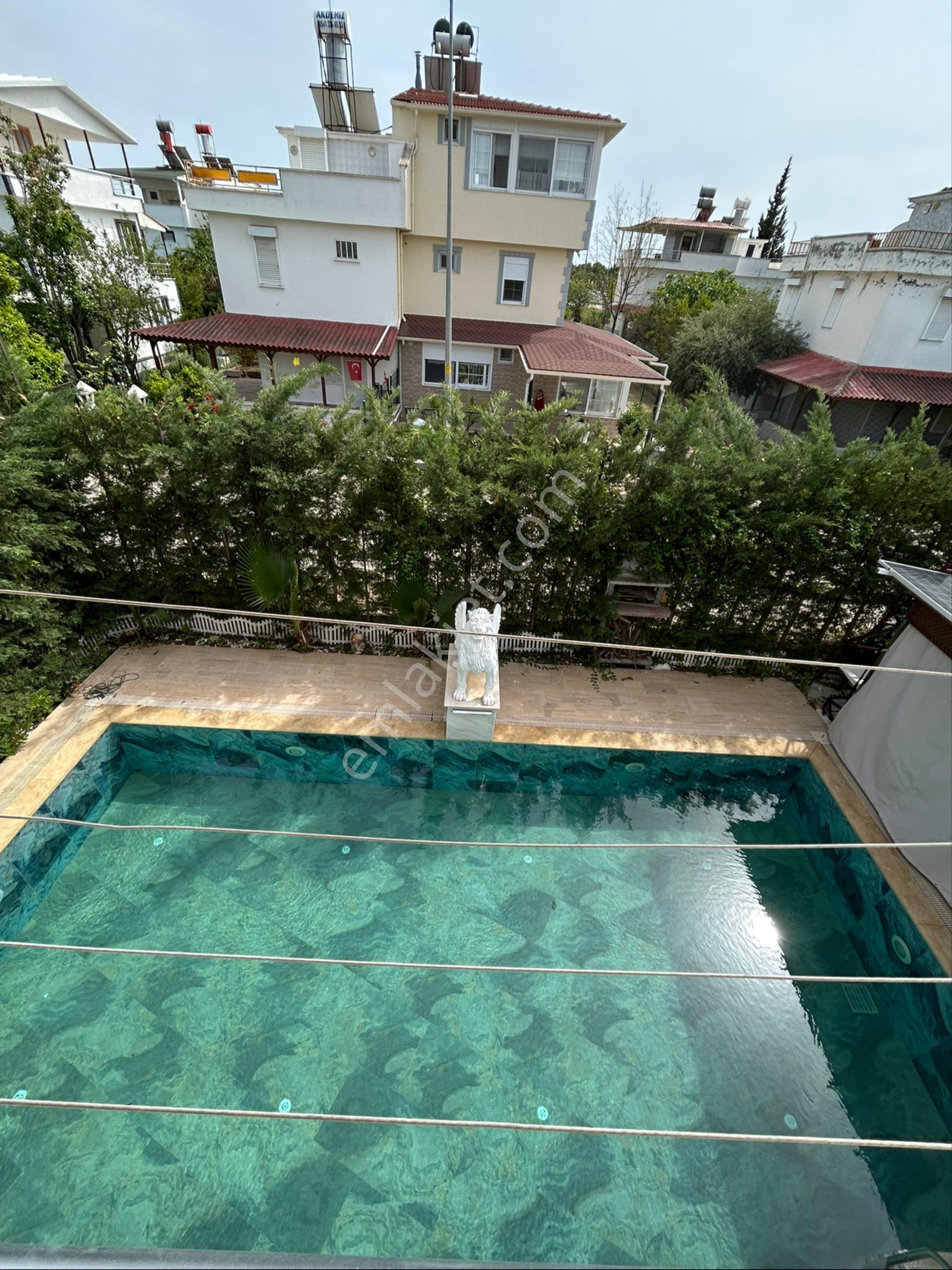 Boğazkent Satılık Lüks 4+1 Triplex - Görsel 32