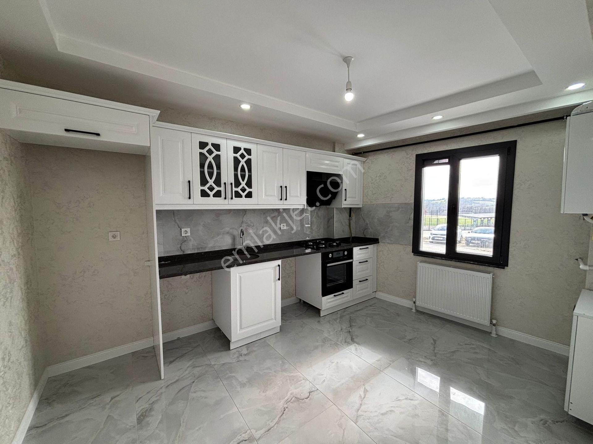 .**eryıldız Gayrimenkul'den**atatürk Mah.acill 100m2 Ful+ful Ultra Lüks 2+1 Yüksek Giriş - Görsel 3