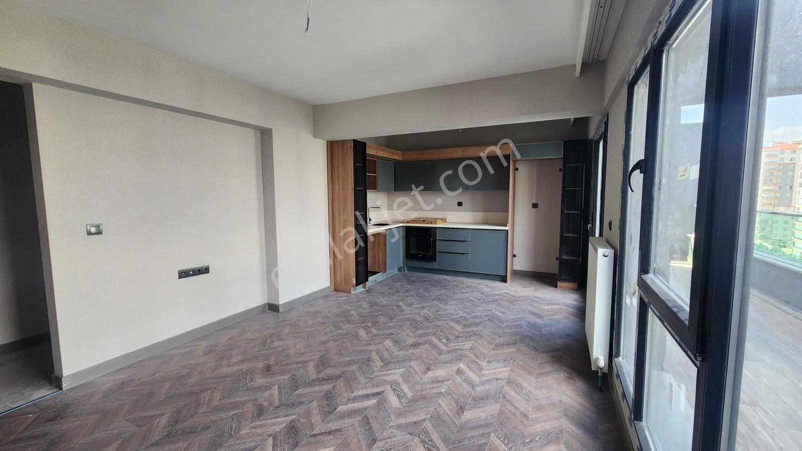 Cumhuriyet Mahallesi Apist Port 12. Kat 110m2 2+1 Satılık Daire - Görsel 2