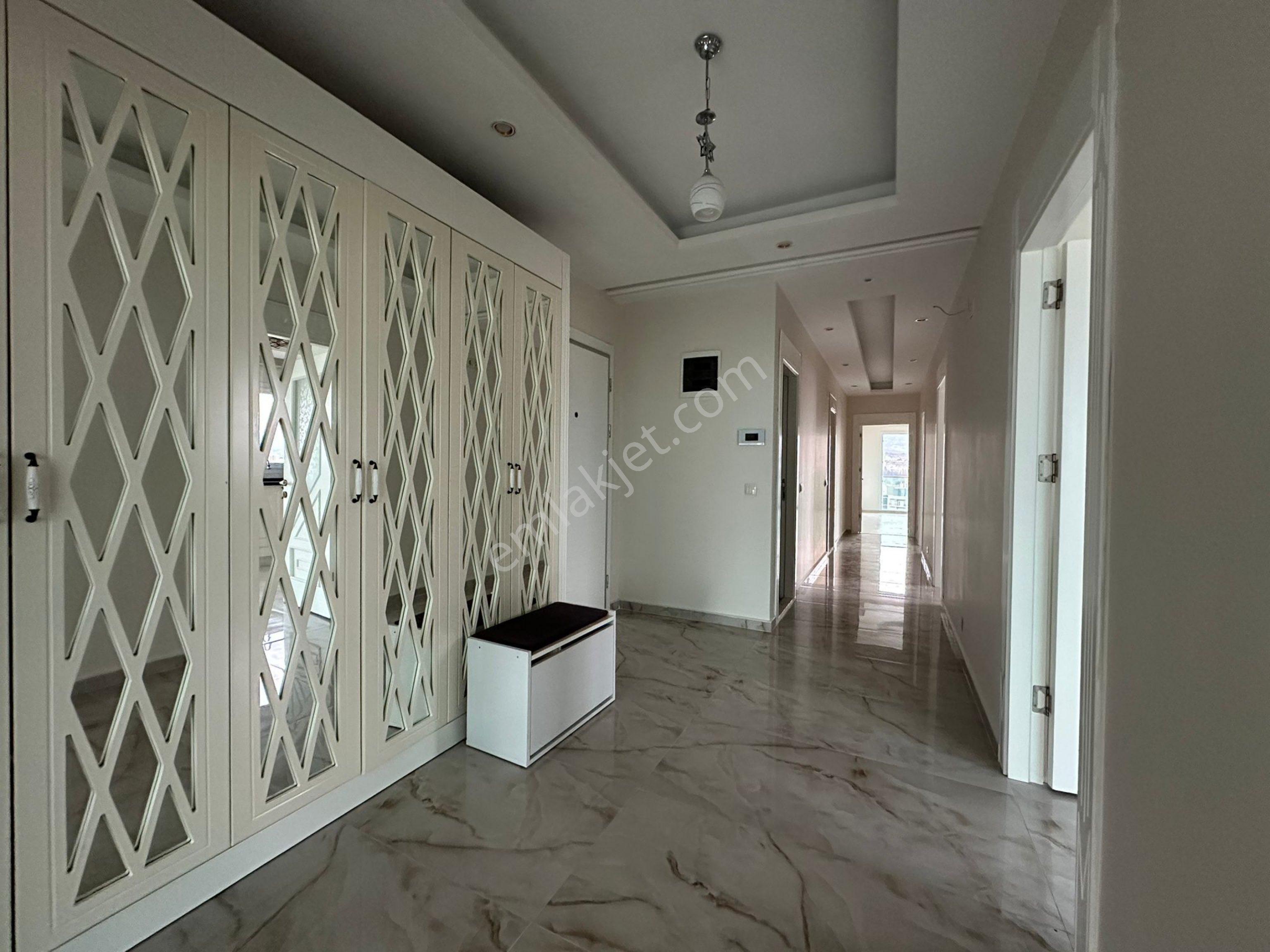 Dream Home’dan Merkez Mah. B.mutfak Geniş Oturumlu Satılık 4+1 - Görsel 25