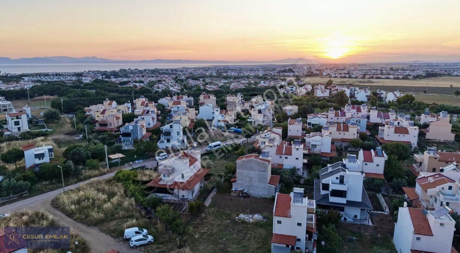 İzmir Dikili Gazeteciler Siresinde Satılık Arsa