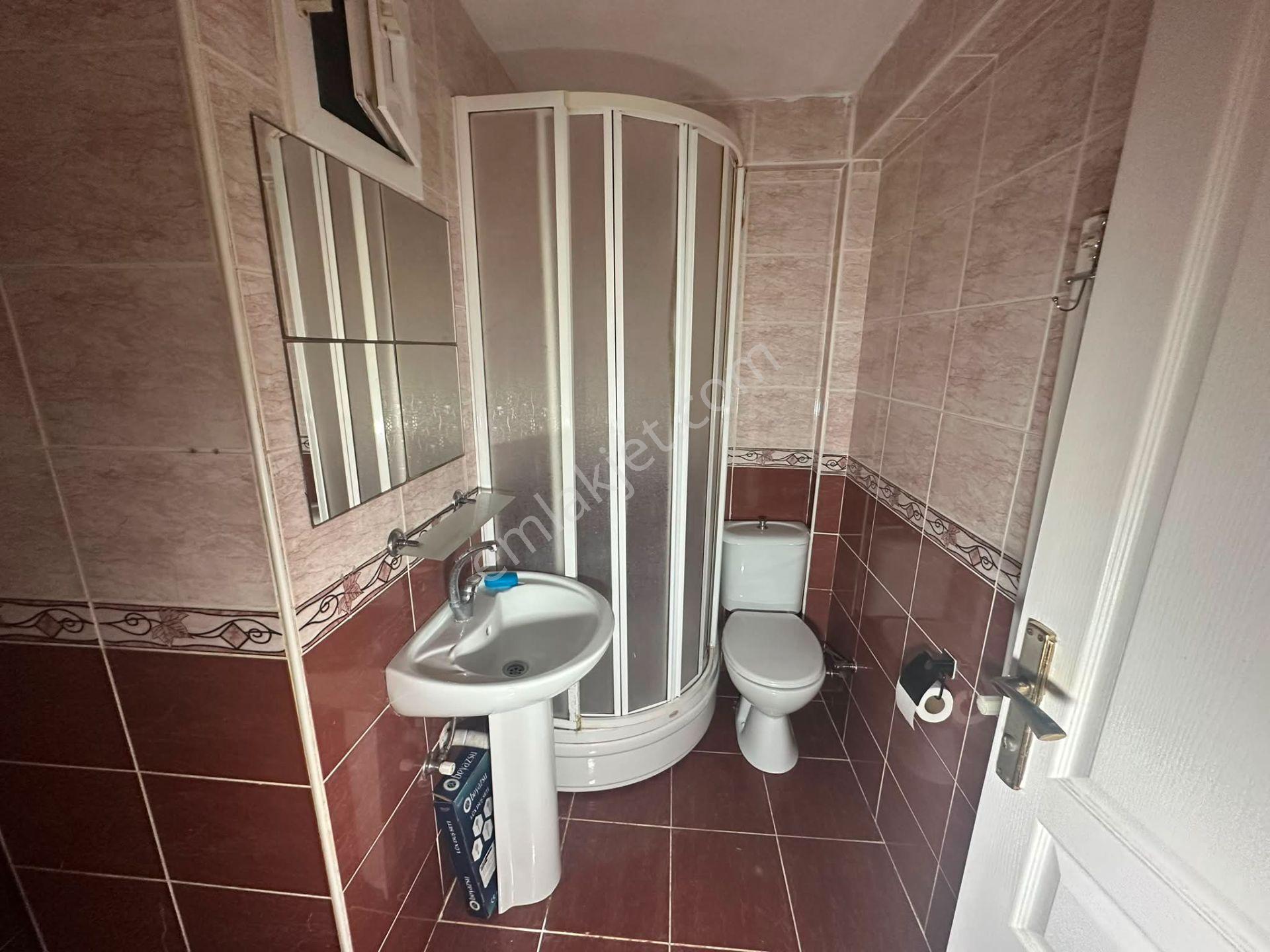 Üsküdar Bağlarbaşı Merkezi Konumda Satılık 2+1 Daire - Görsel 13
