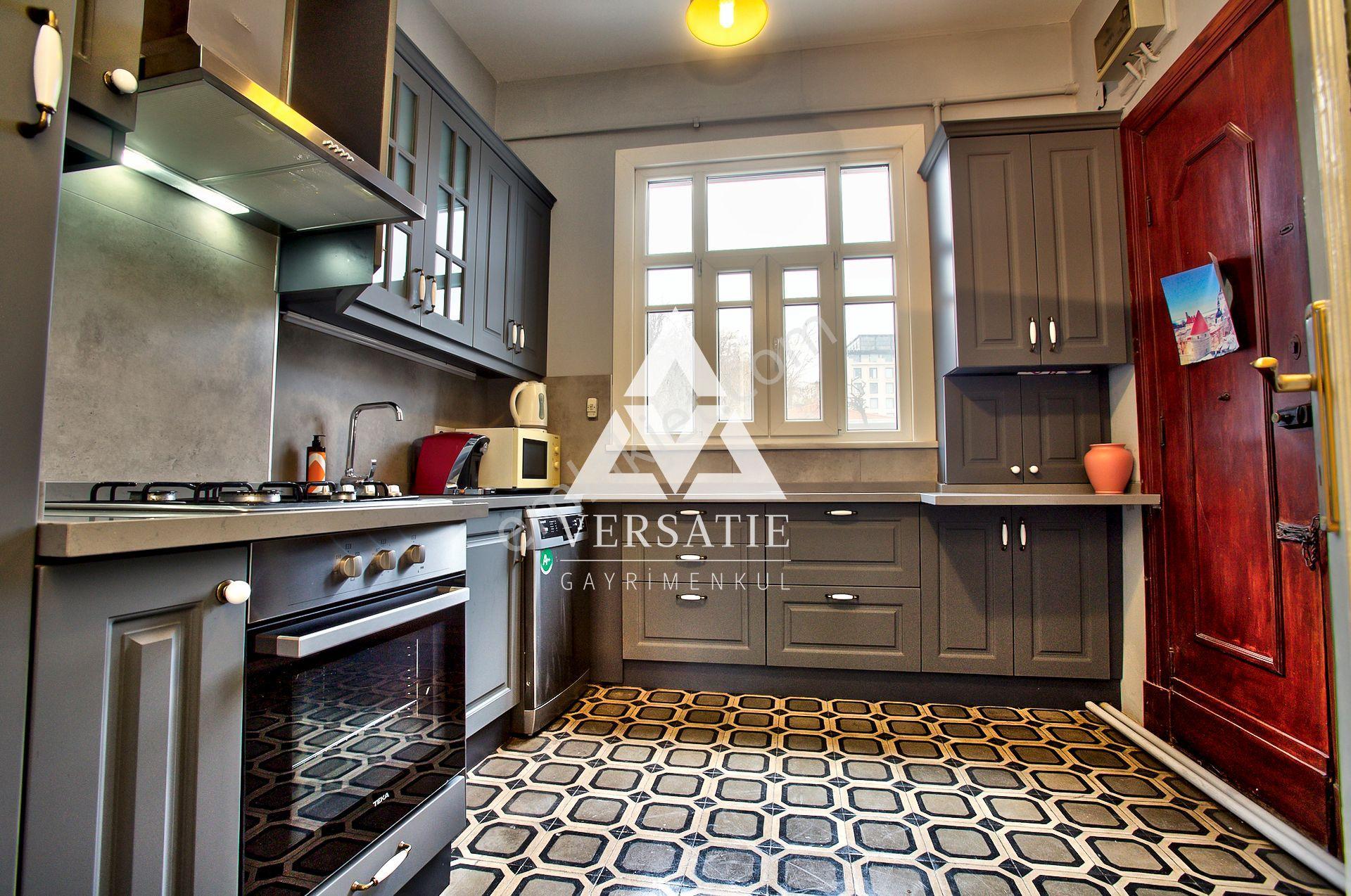 Galata'da Manzaralı, 3+2 Satılık Daire (180m2) - Görsel 8